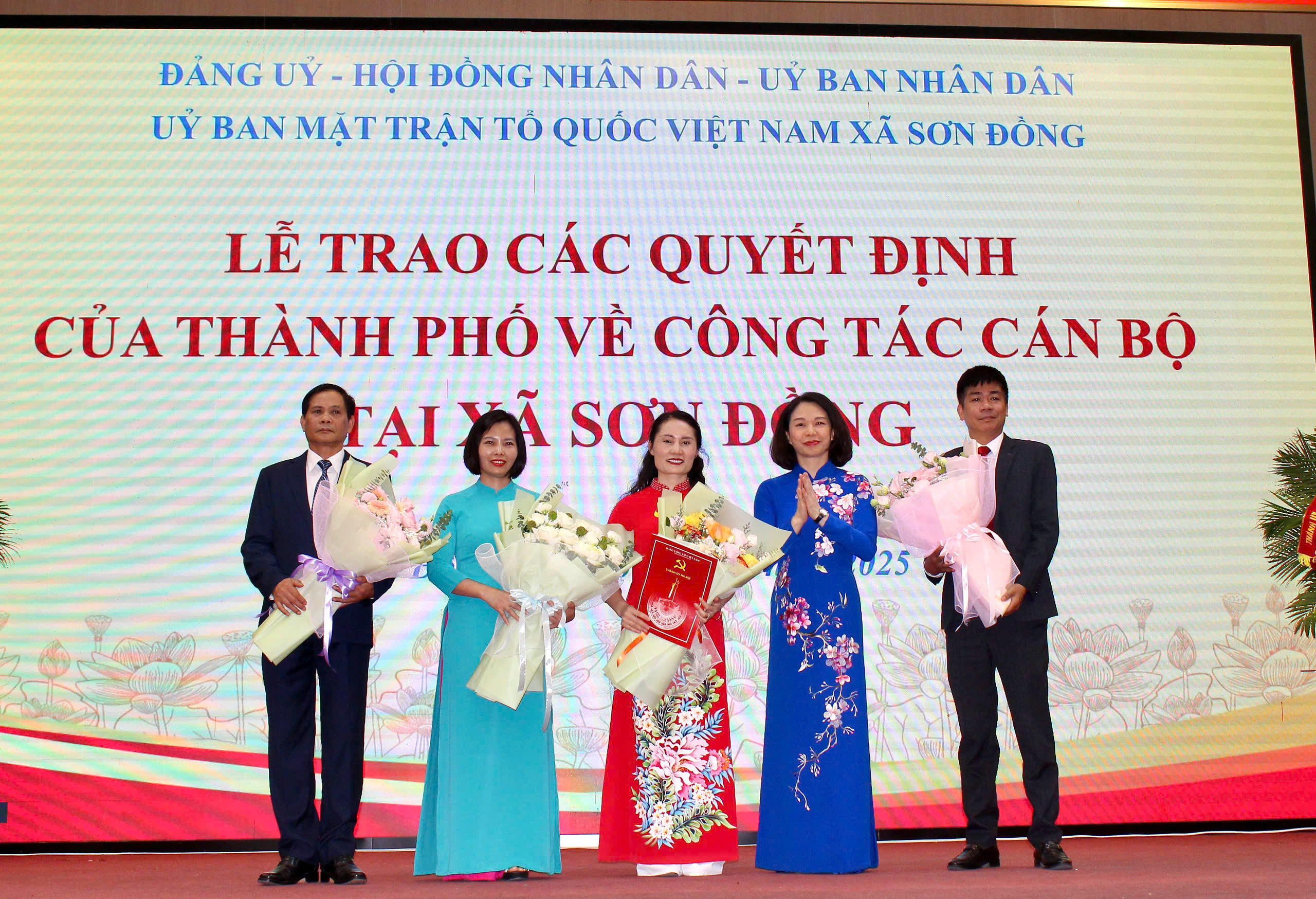 Công bố Quyết định thành lập 4 xã: Hoài Đức, Dương Hoà, An Khánh, Sơn Đồng - ảnh 15