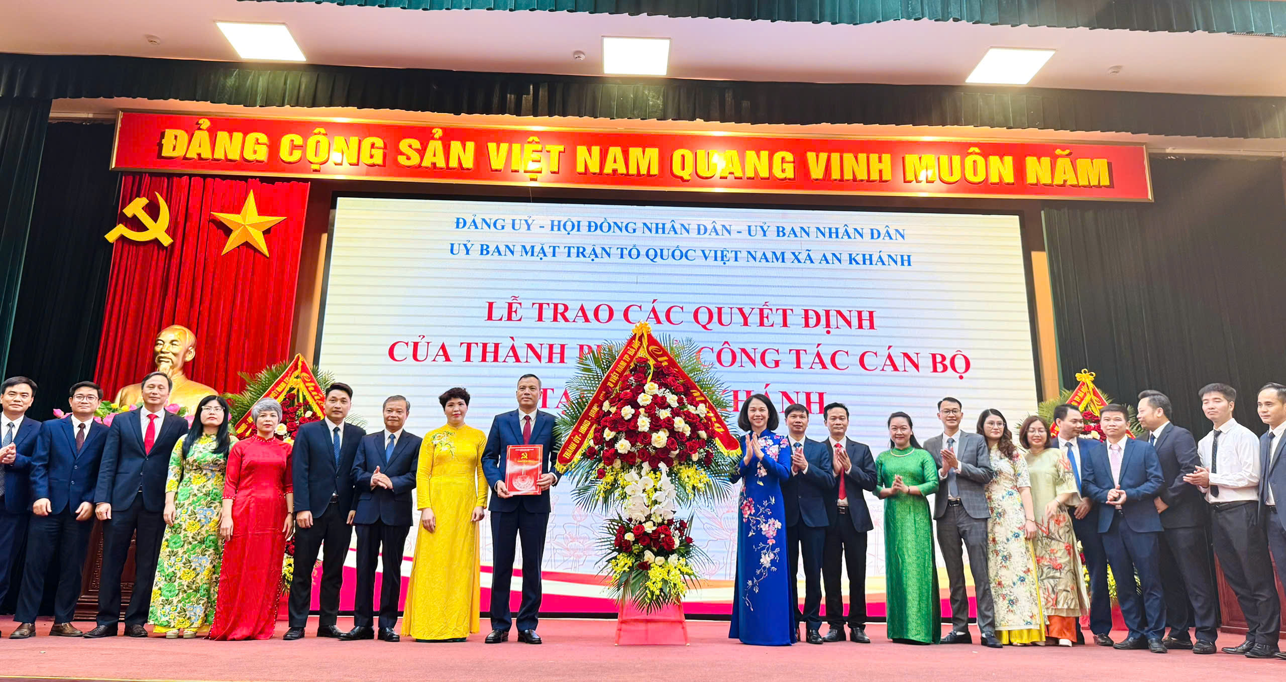 Công bố Quyết định thành lập 4 xã: Hoài Đức, Dương Hoà, An Khánh, Sơn Đồng - ảnh 9