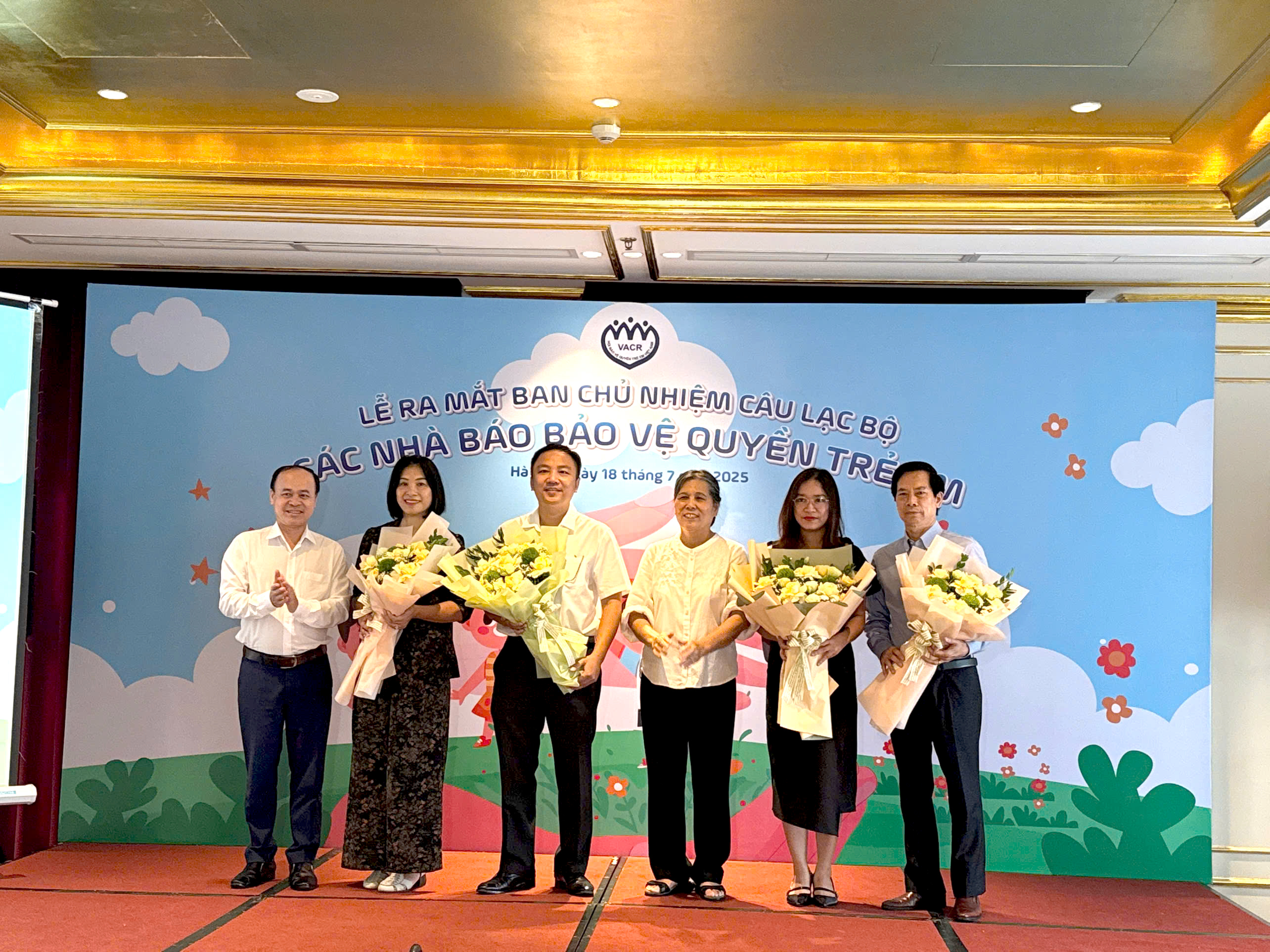 Ra mắt Câu lạc bộ Nhà báo bảo vệ quyền trẻ em - ảnh 4