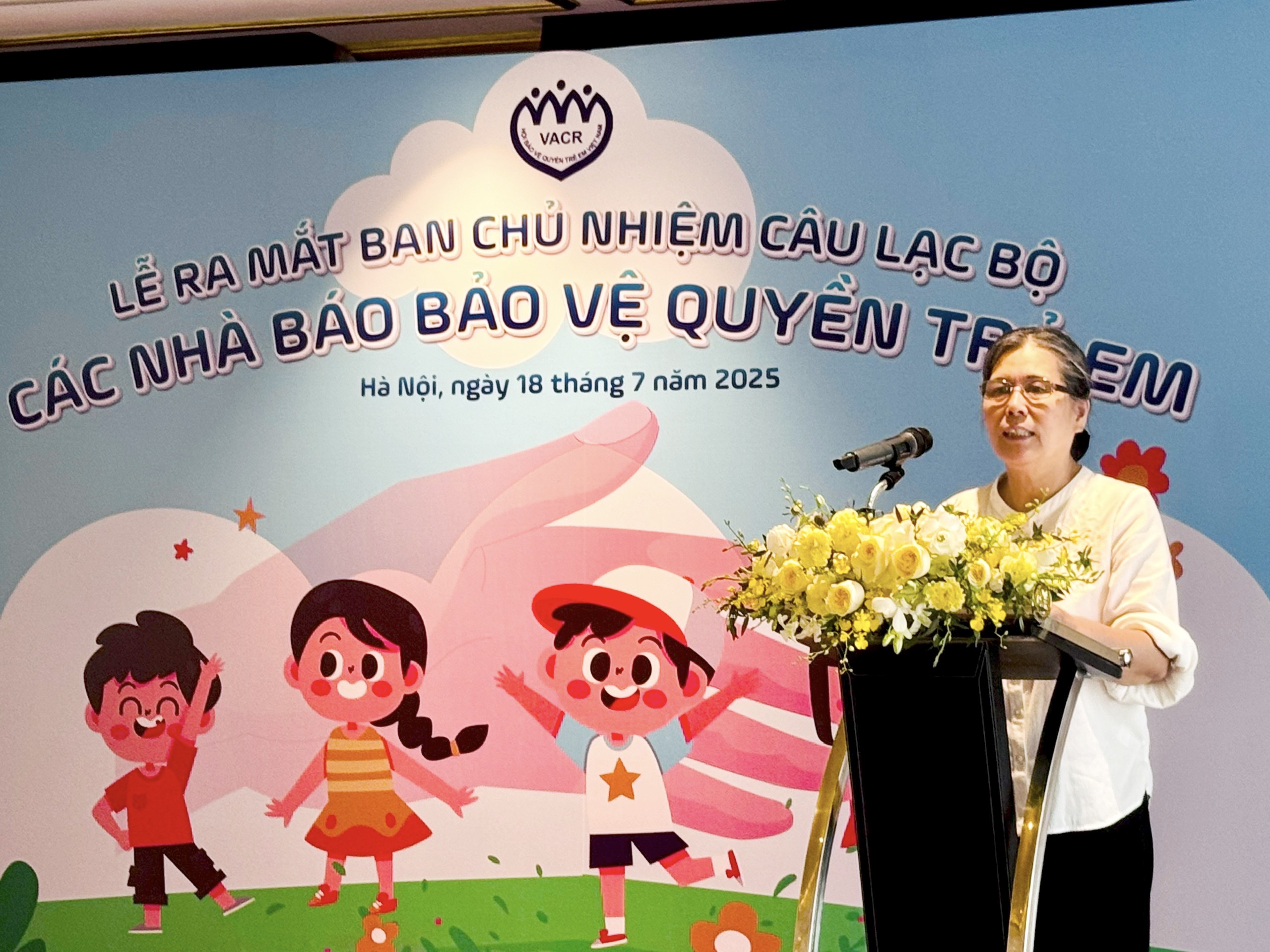 Ra mắt Câu lạc bộ Nhà báo bảo vệ quyền trẻ em - ảnh 1