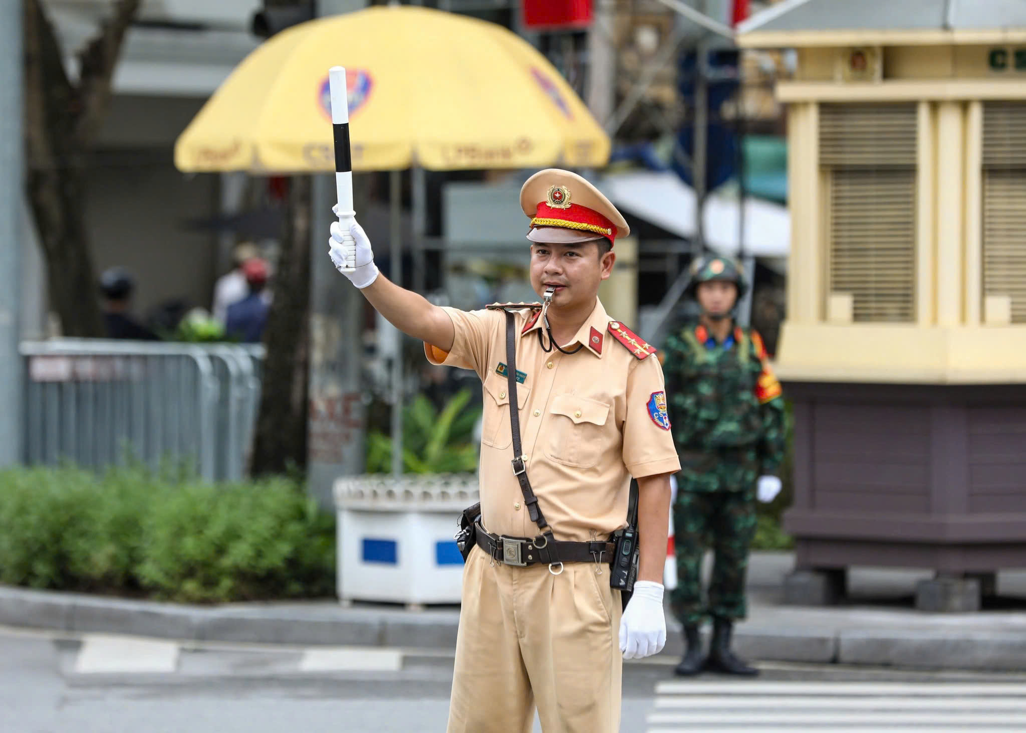 Hà Nội: Phân luồng giao thông phục vụ Triển lãm thành tựu kinh tế - xã hội - ảnh 1