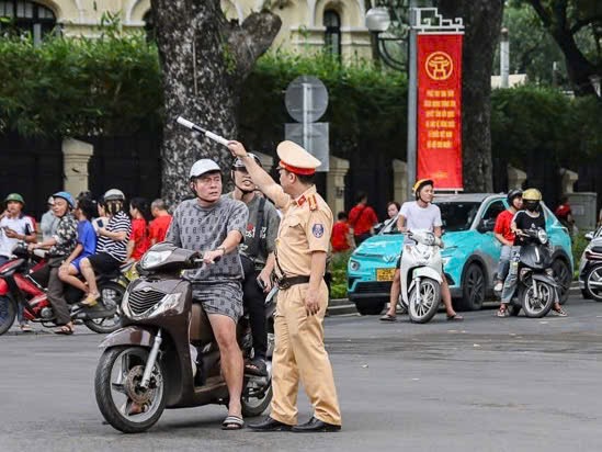Công an Hà Nội khuyến cáo người dân đi lại dịp Quốc khánh 2/9 - ảnh 5