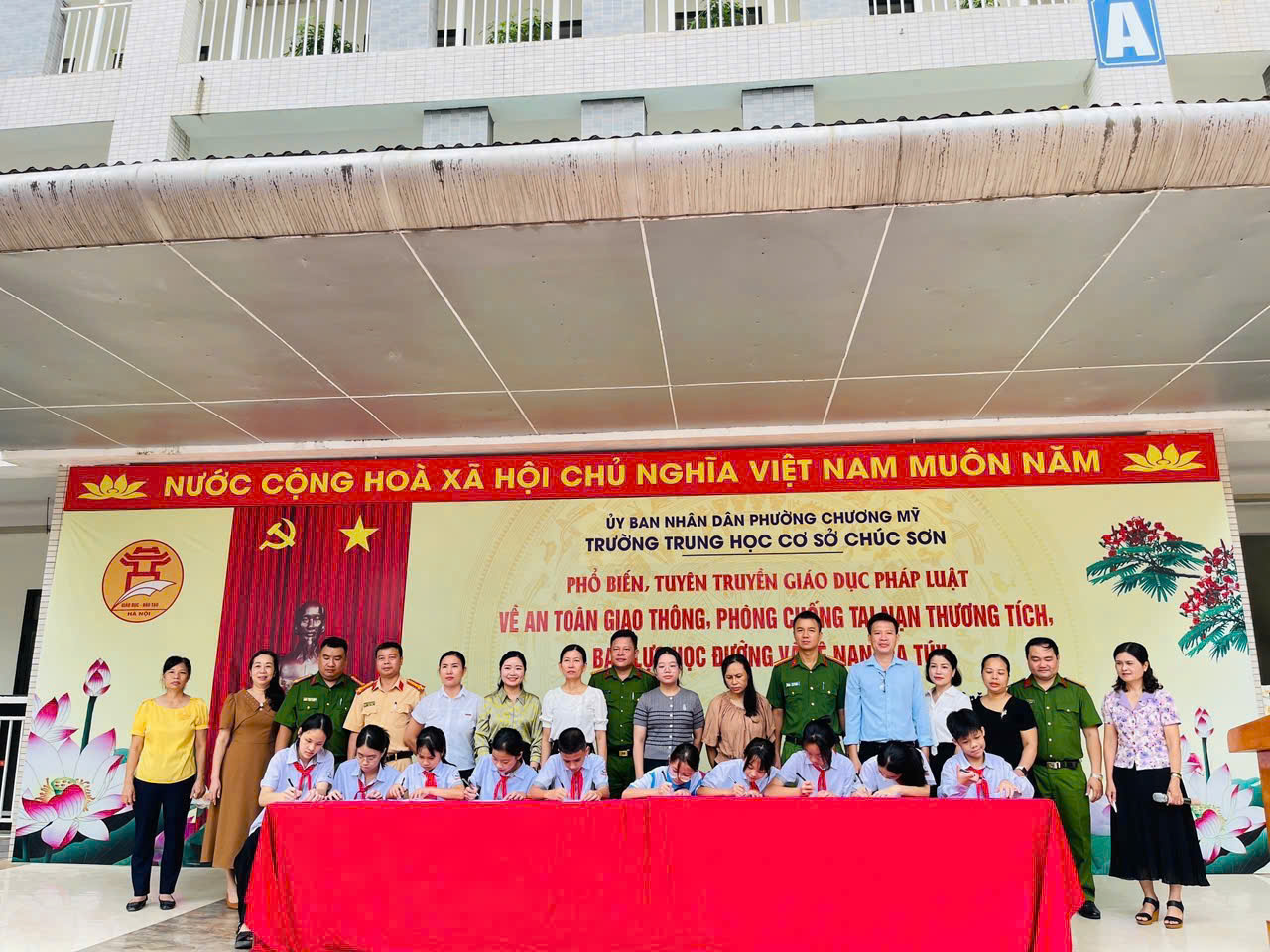 Hà Nội: Đẩy mạnh tuyên truyền, giáo dục an toàn giao thông cho học sinh  - ảnh 5