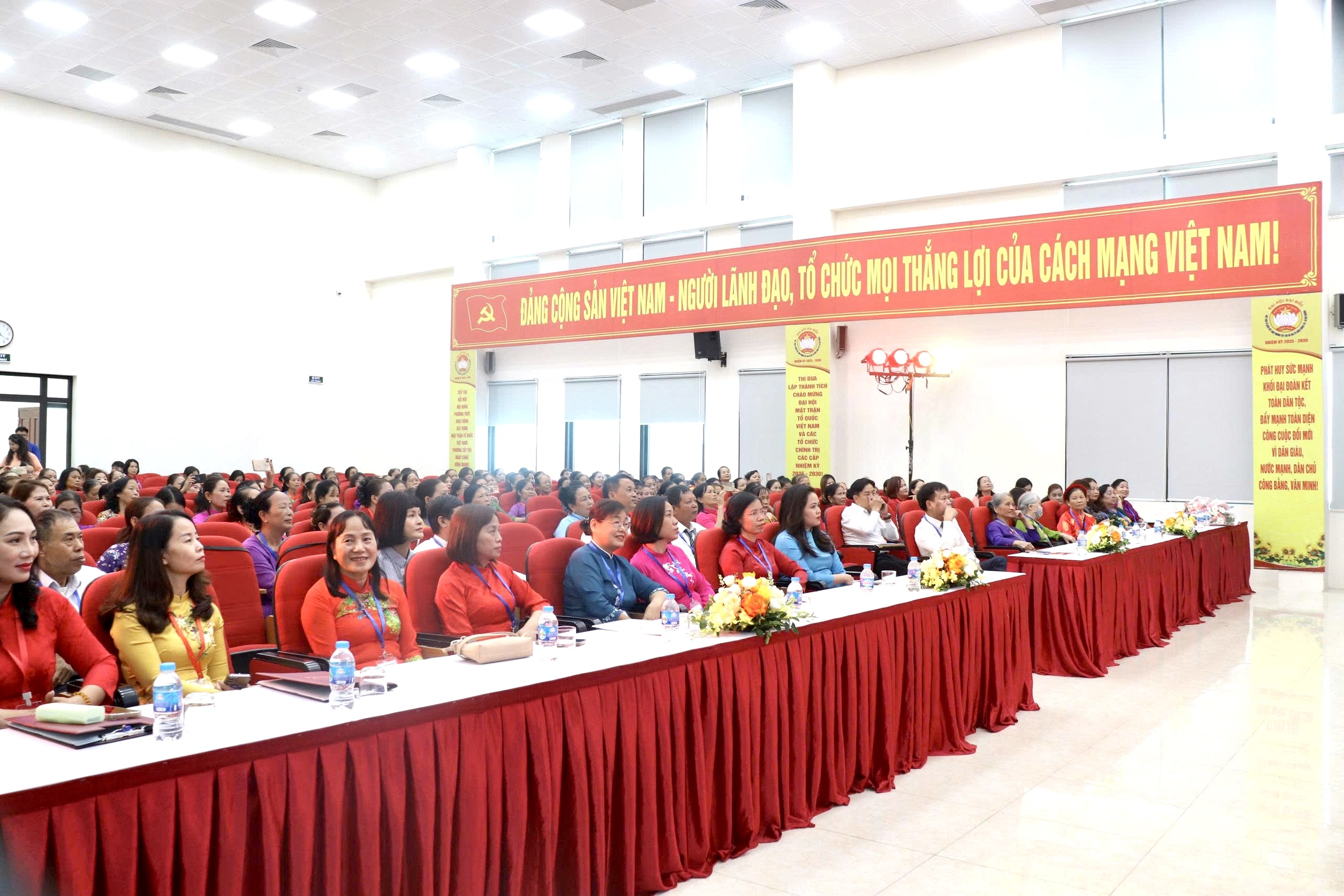 Phụ nữ phường Tây Tựu phát huy đoàn kết, sáng tạo, chủ động hội nhập - ảnh 1