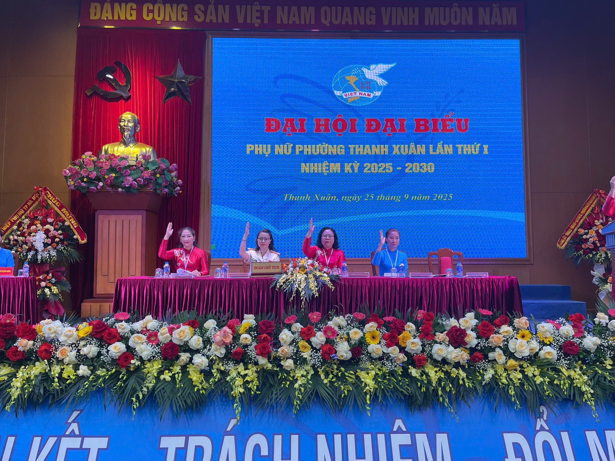 Phụ nữ Thanh Xuân thanh lịch, trí tuệ, sáng tạo, bản lĩnh - ảnh 9