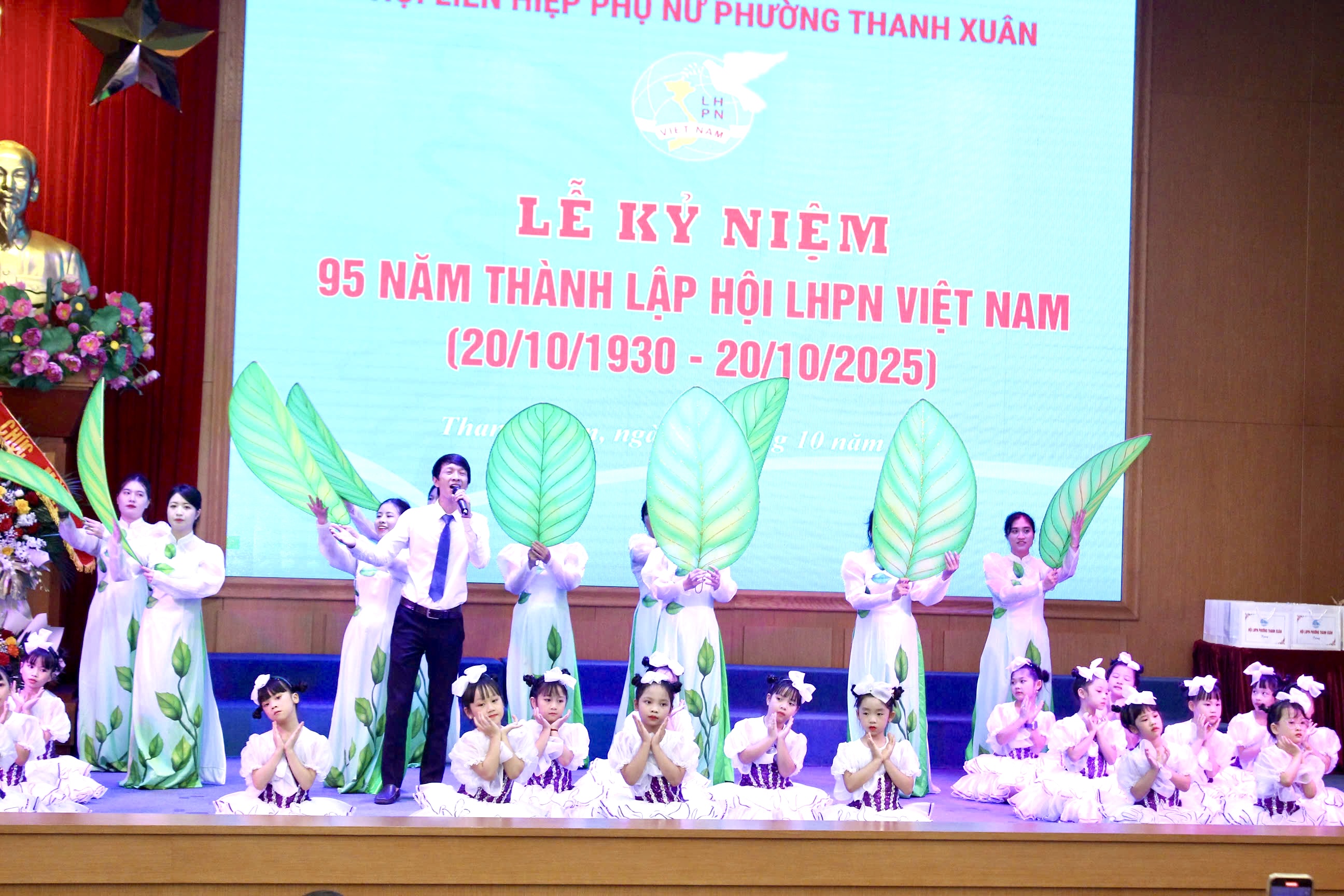 Hội LHPN phường Thanh Xuân kỷ niệm 95 năm ngày thành lập Hội Liên hiệp Phụ nữ Việt Nam 20/10 - ảnh 3