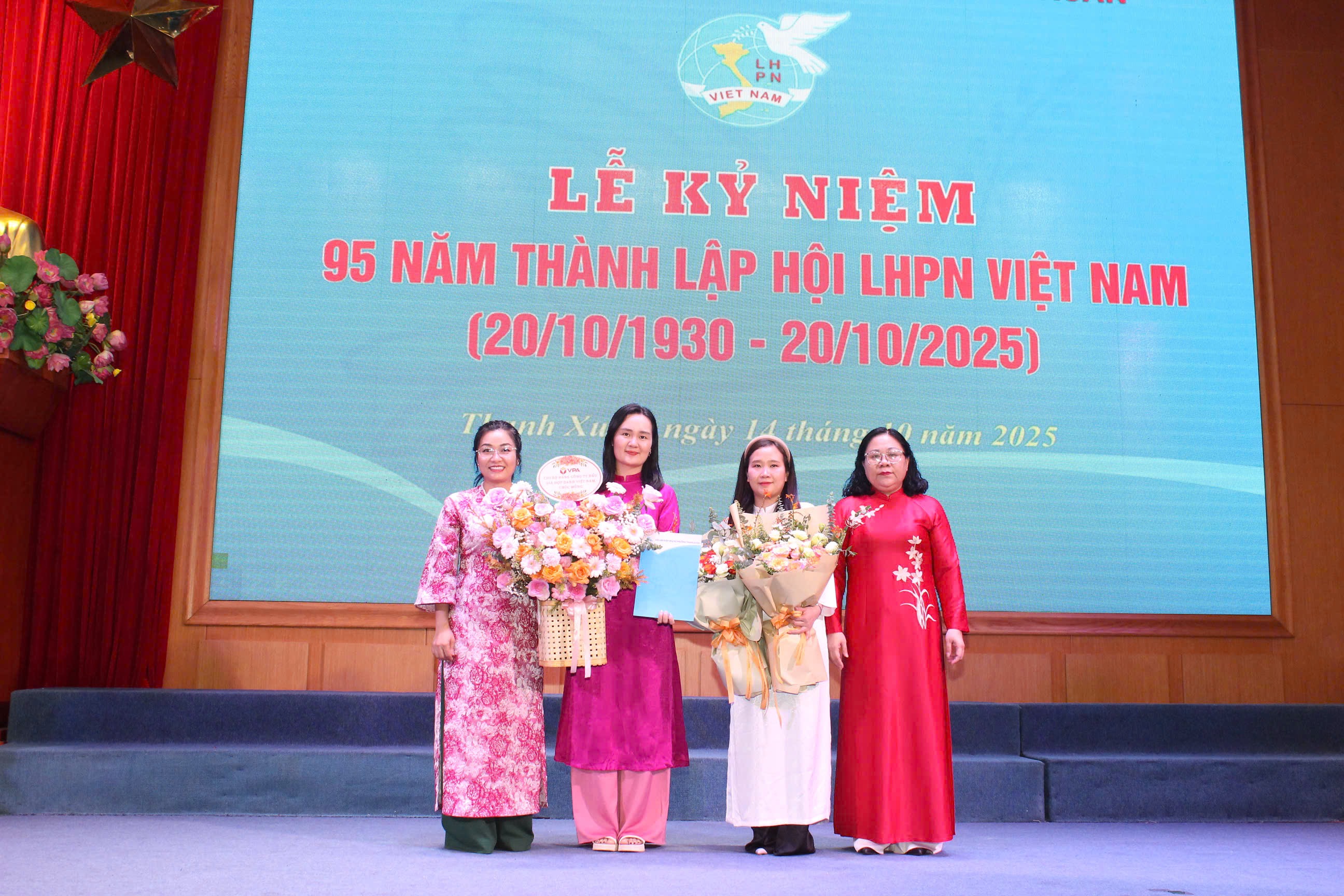 Hội LHPN phường Thanh Xuân kỷ niệm 95 năm ngày thành lập Hội Liên hiệp Phụ nữ Việt Nam 20/10 - ảnh 10