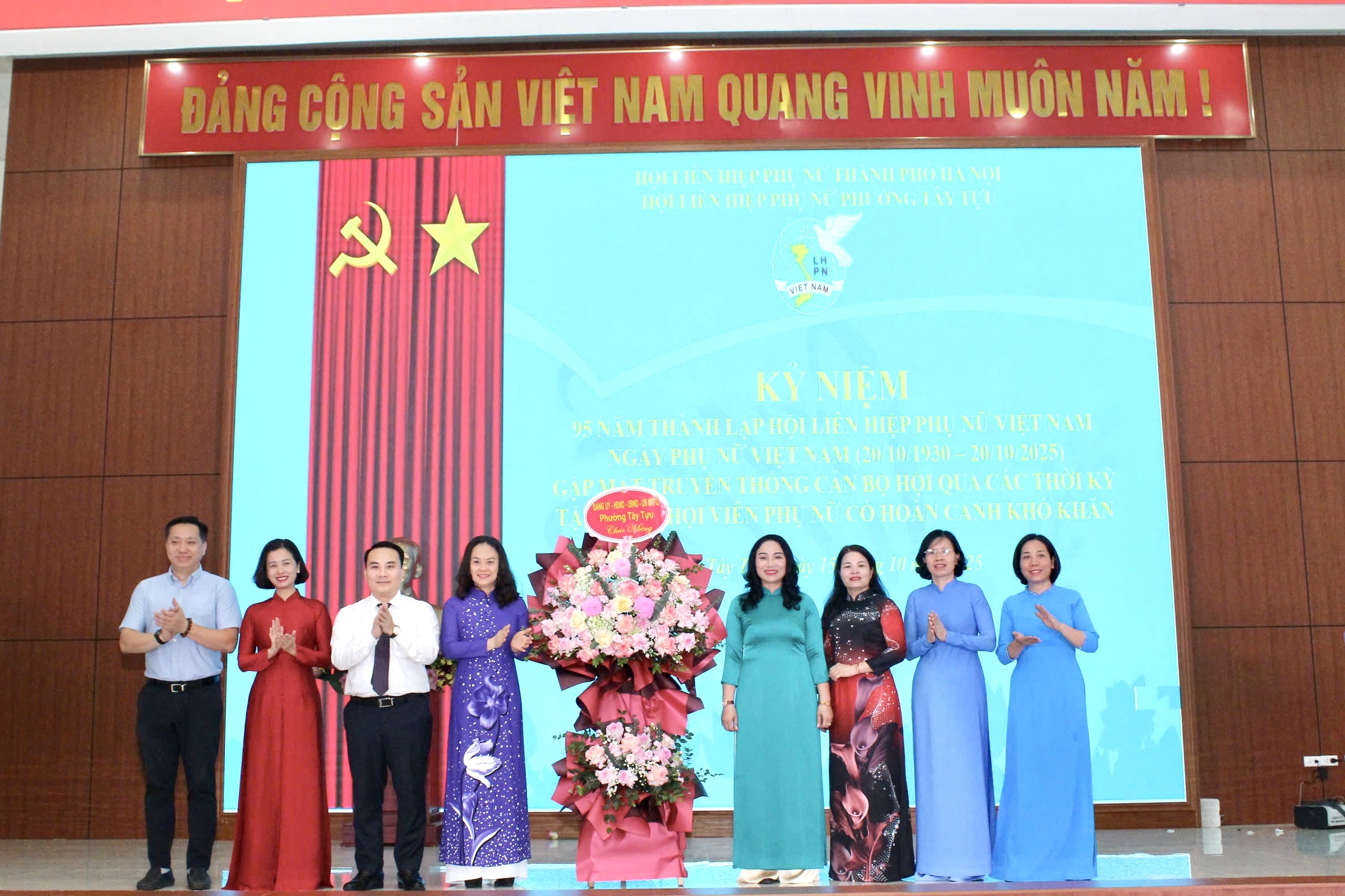 Sôi nổi hội thi dân vũ “Phụ nữ Tây Tựu khoẻ - đẹp - năng động” - ảnh 4