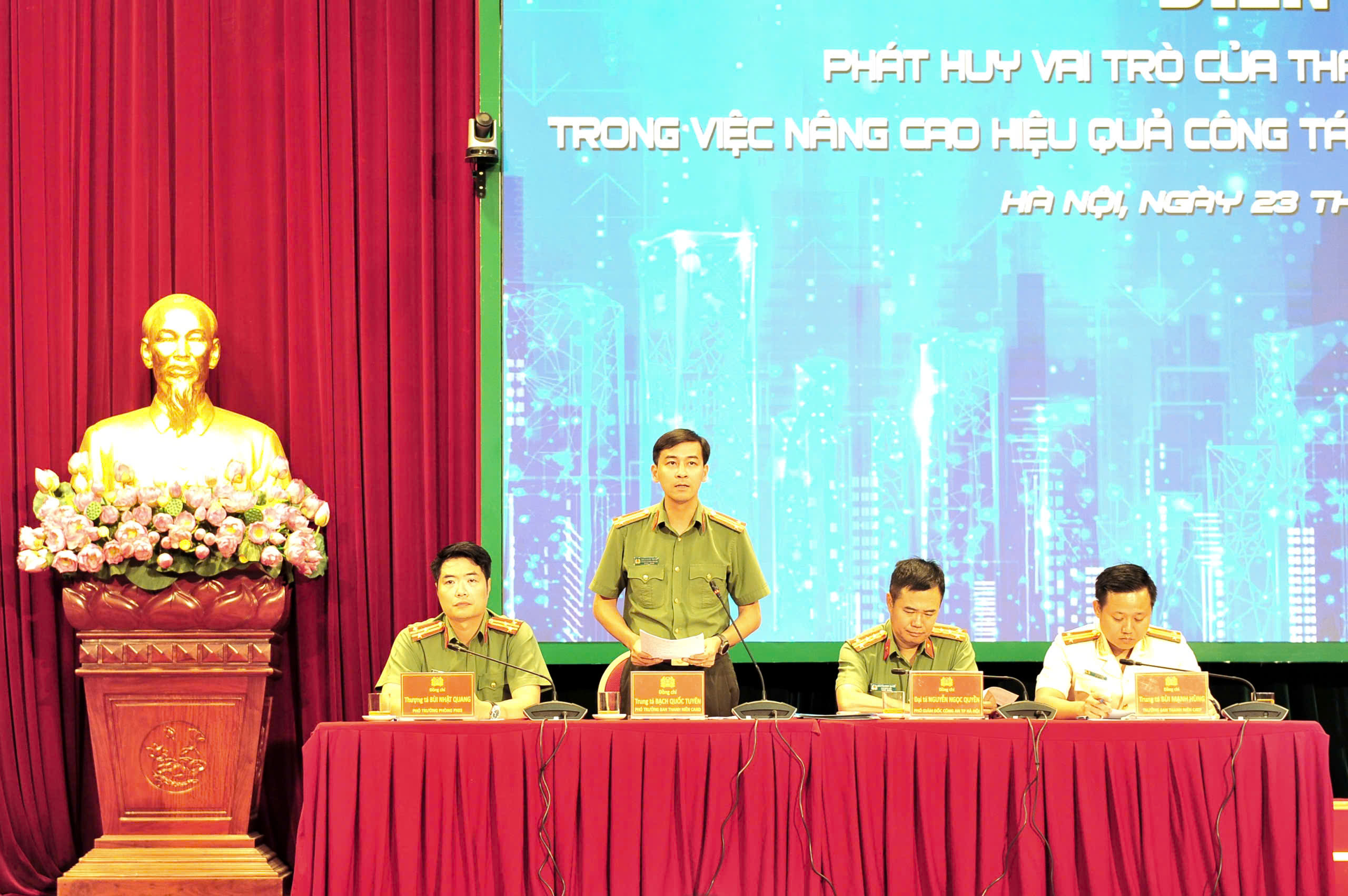 Thanh niên Công an Thủ đô phát huy sức trẻ, nâng cao hiệu quả công tác bảo đảm an ninh, trật tự tại cơ sở - ảnh 3