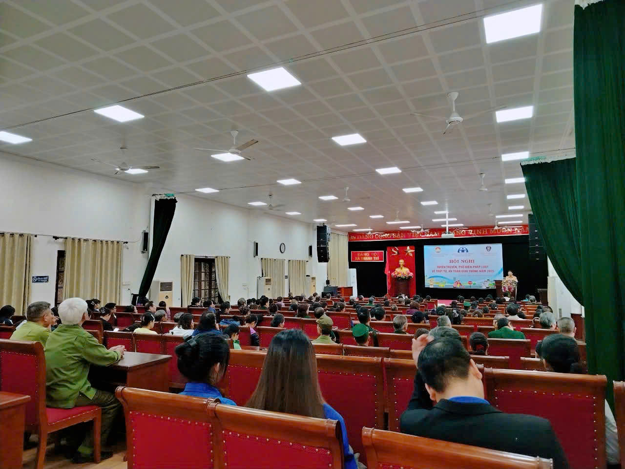 Tuyên truyền Luật Trật tự, an toàn giao thông đường bộ tại xã Thanh Trì - ảnh 1