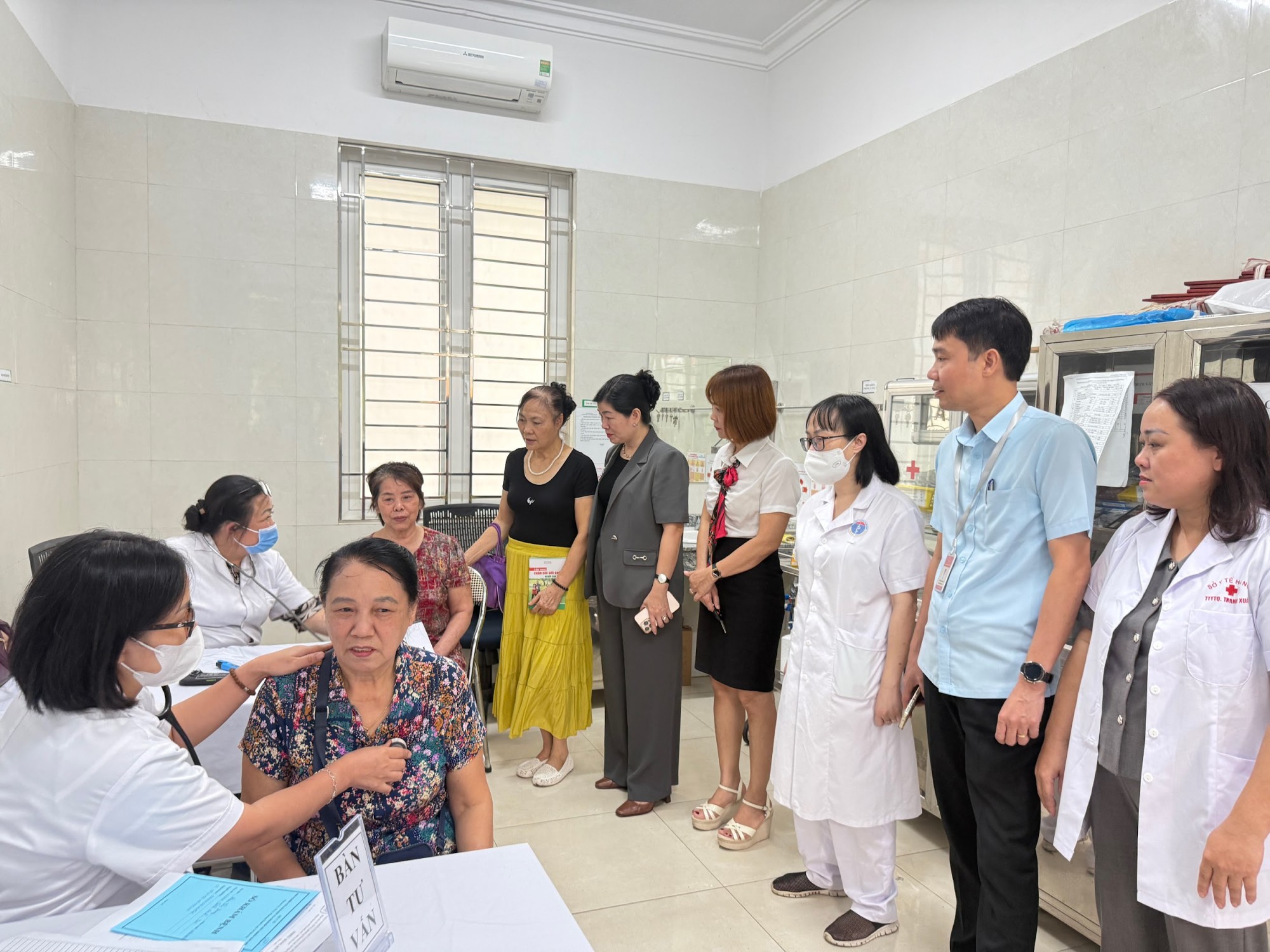 Phường Thanh Xuân: Nhiều hoạt động chăm sóc, bảo vệ sức khoẻ người cao tuổi - ảnh 1