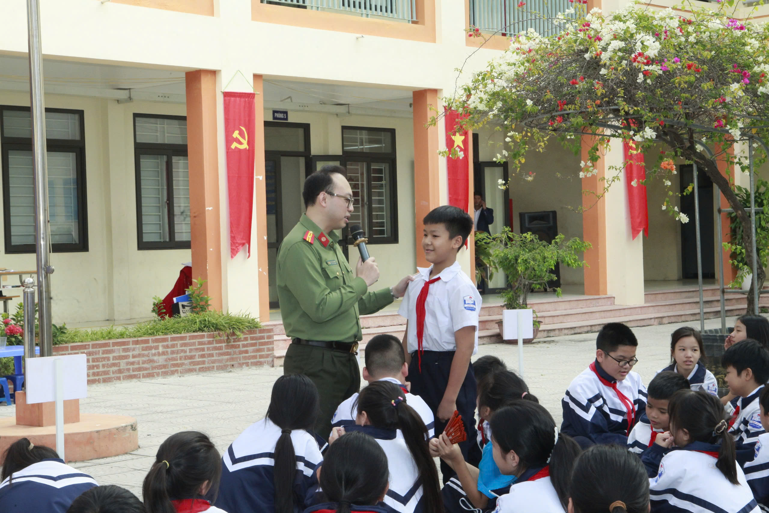 Hội LHPN Hà Nội truyền thông nâng cao nhận thức về quyền của trẻ em gái - ảnh 8
