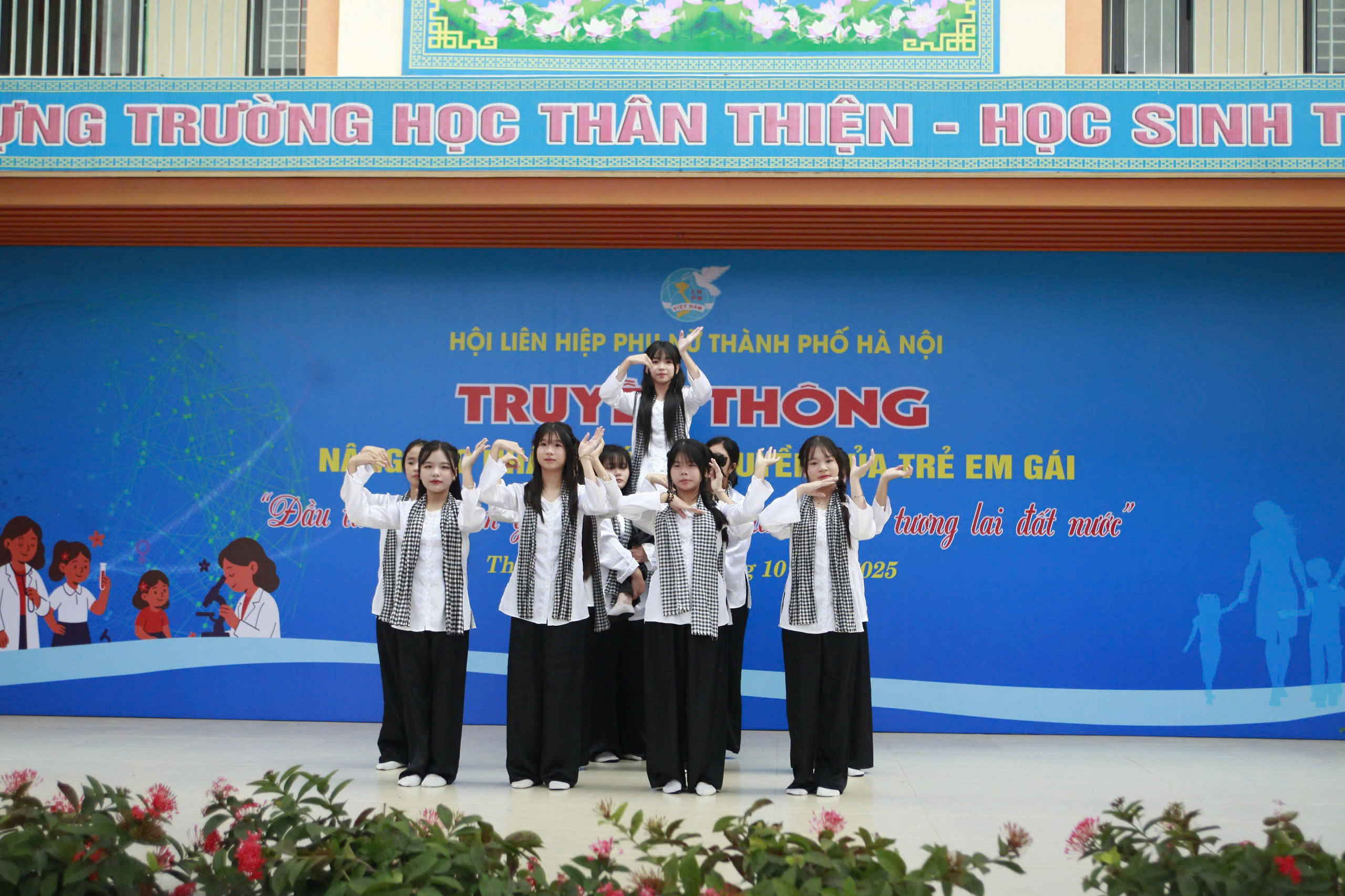 Hội LHPN Hà Nội truyền thông nâng cao nhận thức về quyền của trẻ em gái - ảnh 25