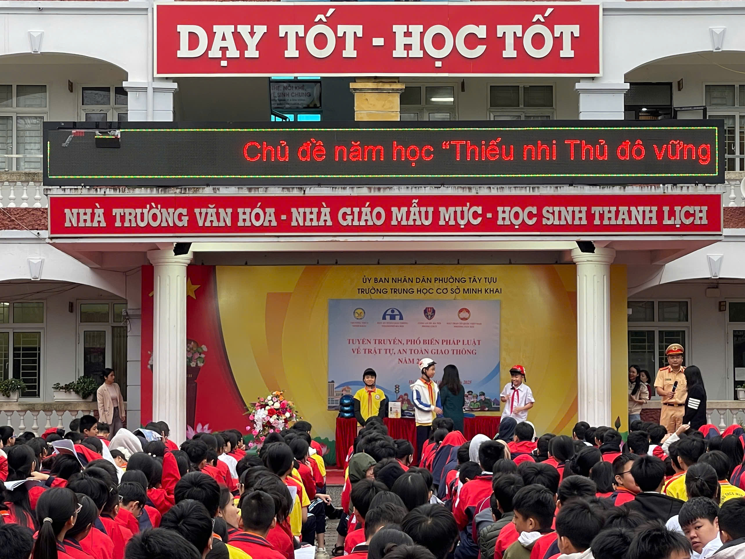 Phường Tây Tựu: Gần 1.500 học sinh được tuyên truyền Luật Giao thông đường bộ - ảnh 2