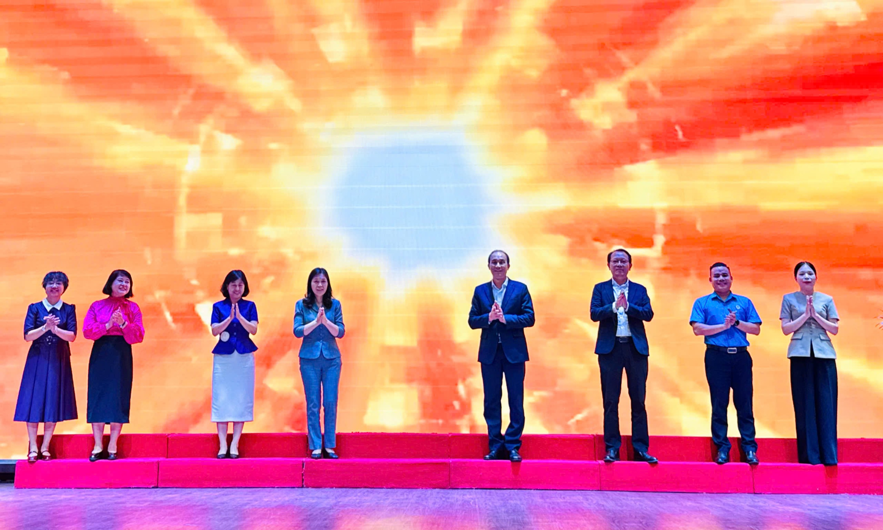 1.660 chỉ tiêu việc làm tại Ngày hội Tư vấn và giao dịch việc làm phường Cầu Giấy - ảnh 1