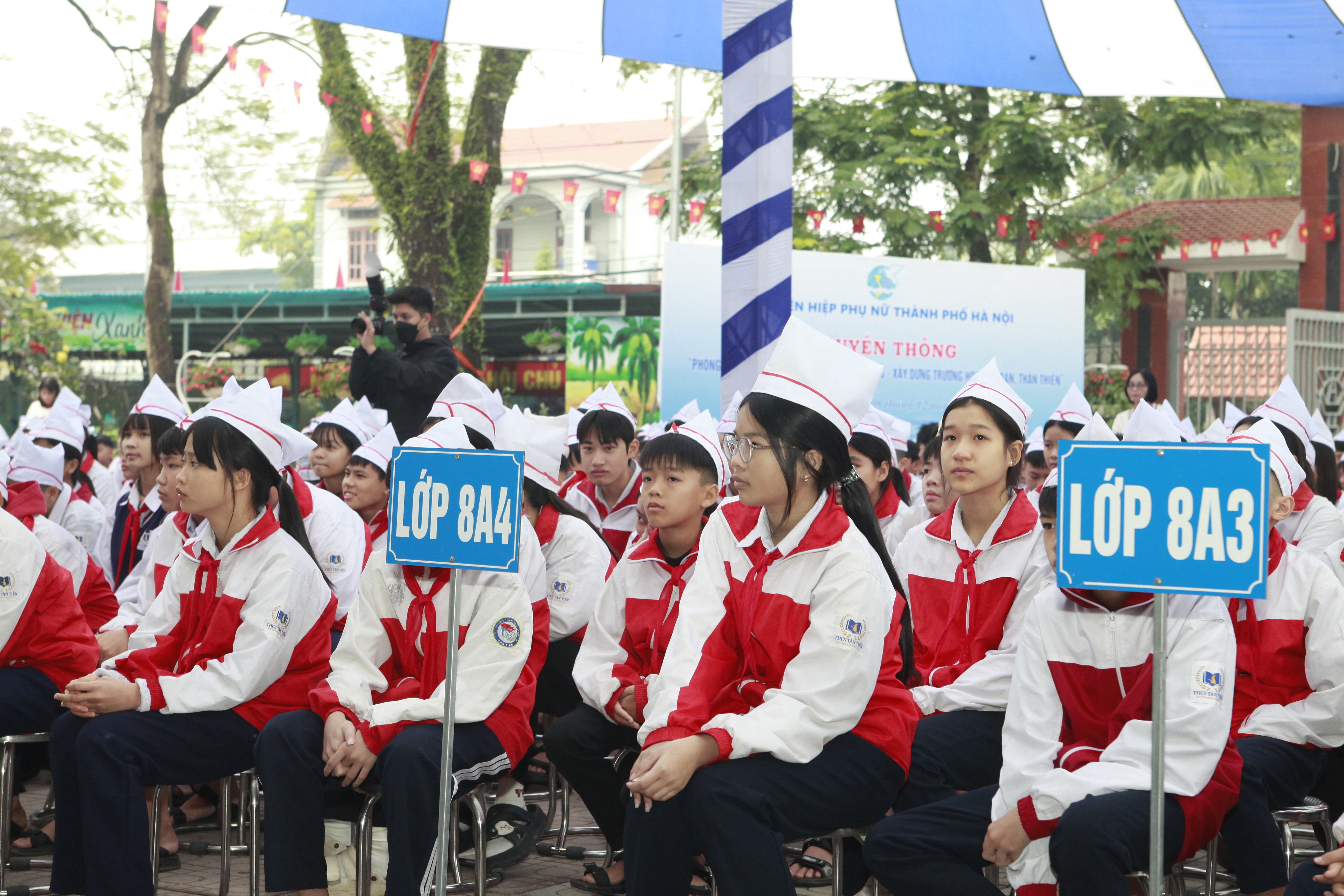 Hà Nội: Truyền thông phòng ngừa, ứng phó với bạo lực học đường cho hơn 800 học sinh - ảnh 16