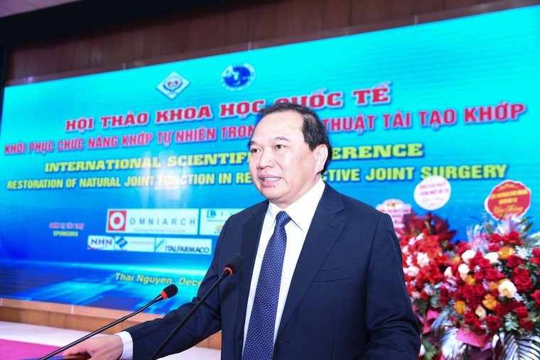 Ứng dụng công nghệ vào y tế, mang hi vọng đến bệnh nhân phải thay khớp - ảnh 3