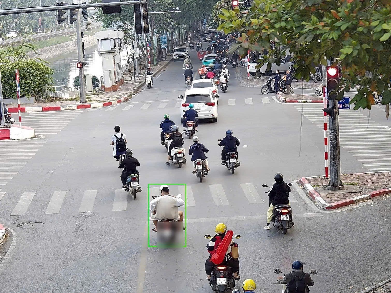  Camera AI phát hiện 393 trường hợp vi phạm trật tự an toàn giao thông - ảnh 1