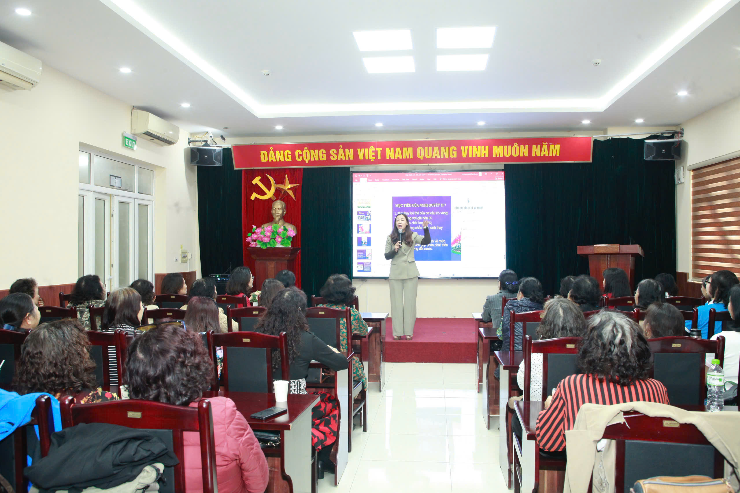 Hội LHPN Hà Nội tập huấn về chương trình điều chỉnh mức sinh trong tình hình mới - ảnh 2