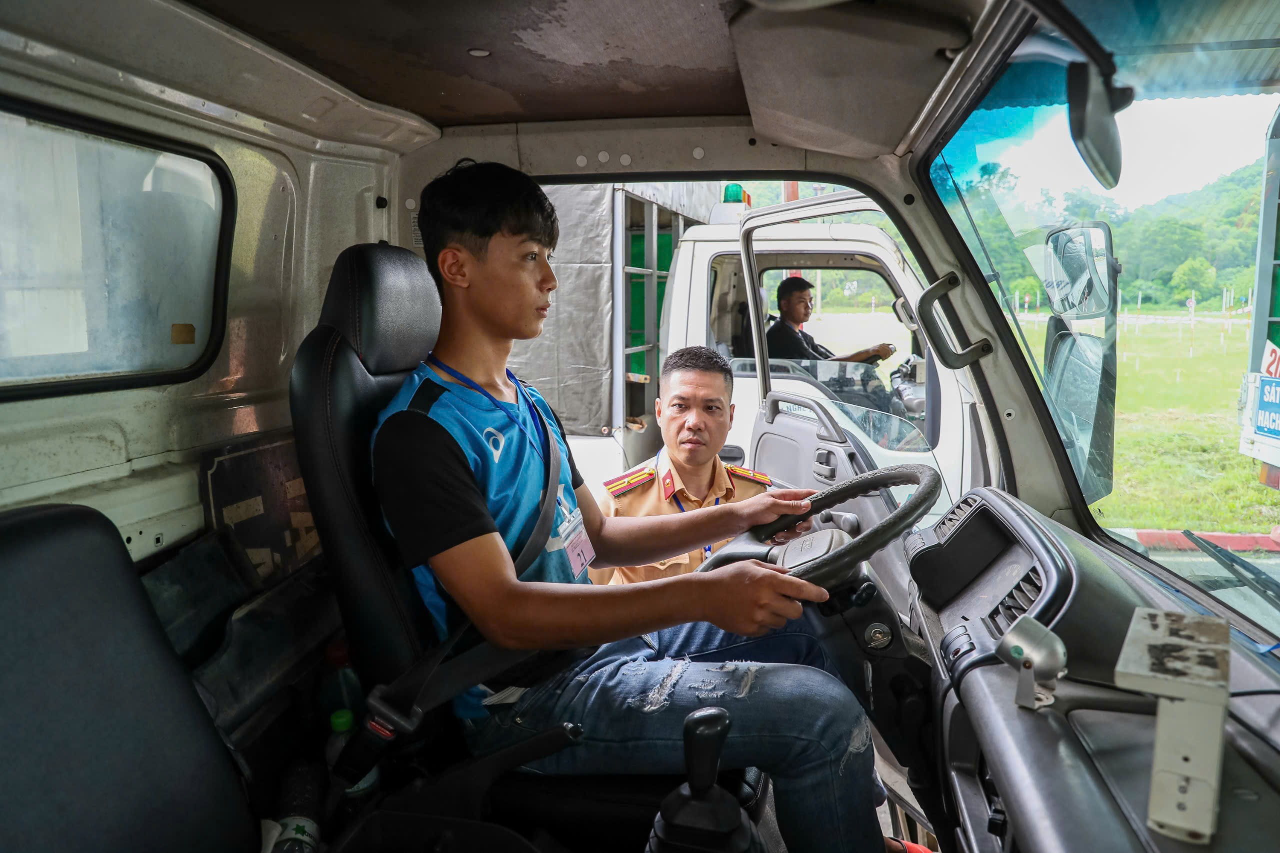 Người dân cần chủ động tra cứu vi phạm khi làm thủ tục cấp đổi Giấy phép lái xe - ảnh 4