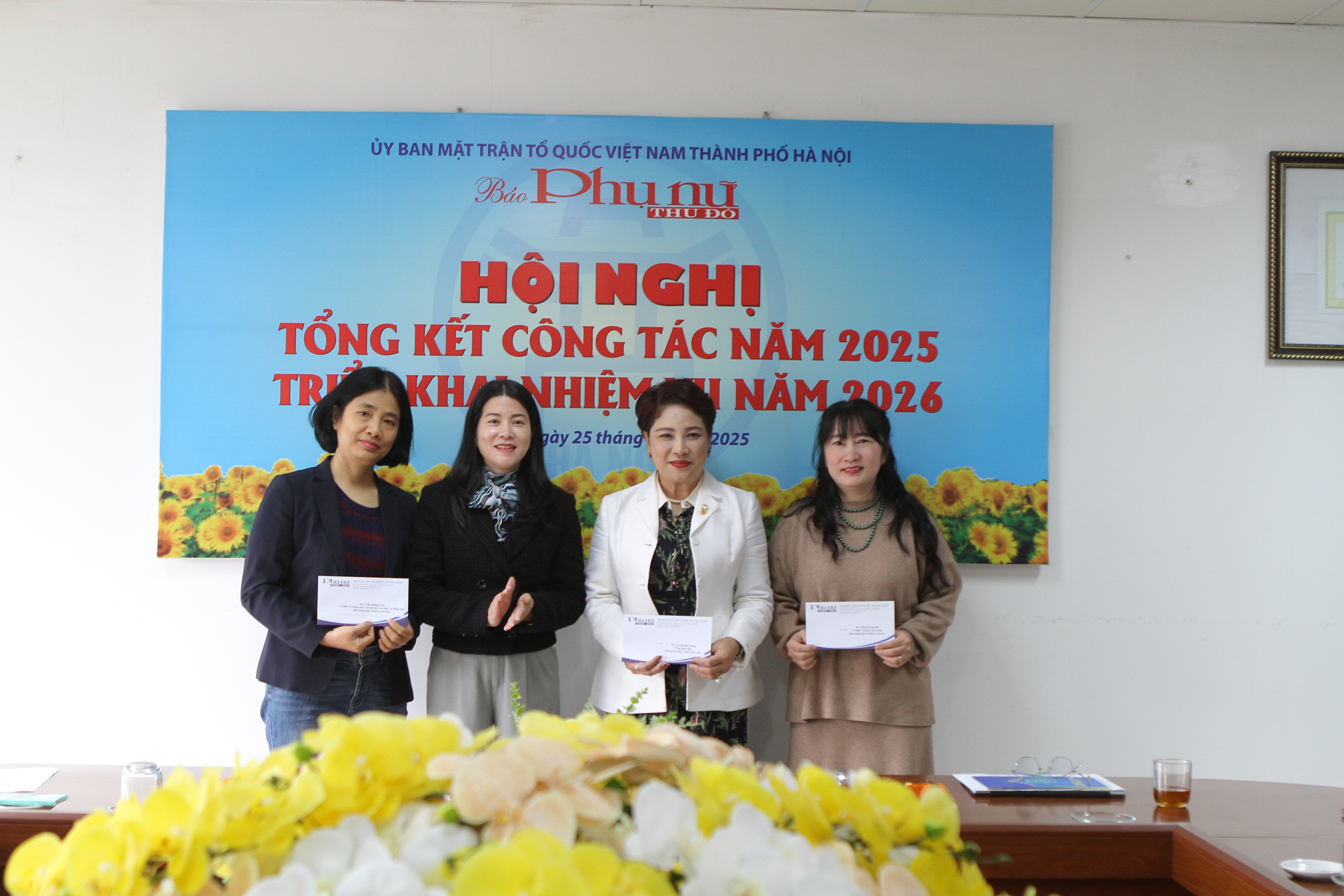 Báo Phụ nữ Thủ đô: Dấu ấn một năm nỗ lực, sáng tạo và trách nhiệm xã hội - ảnh 7