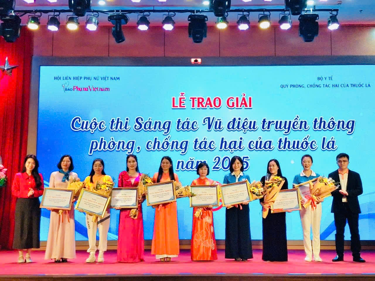 Hội LHPN phường Khương Đình: Dấu ấn nổi bật trong hoạt động Hội và phong trào phụ nữ năm 2025 - ảnh 1