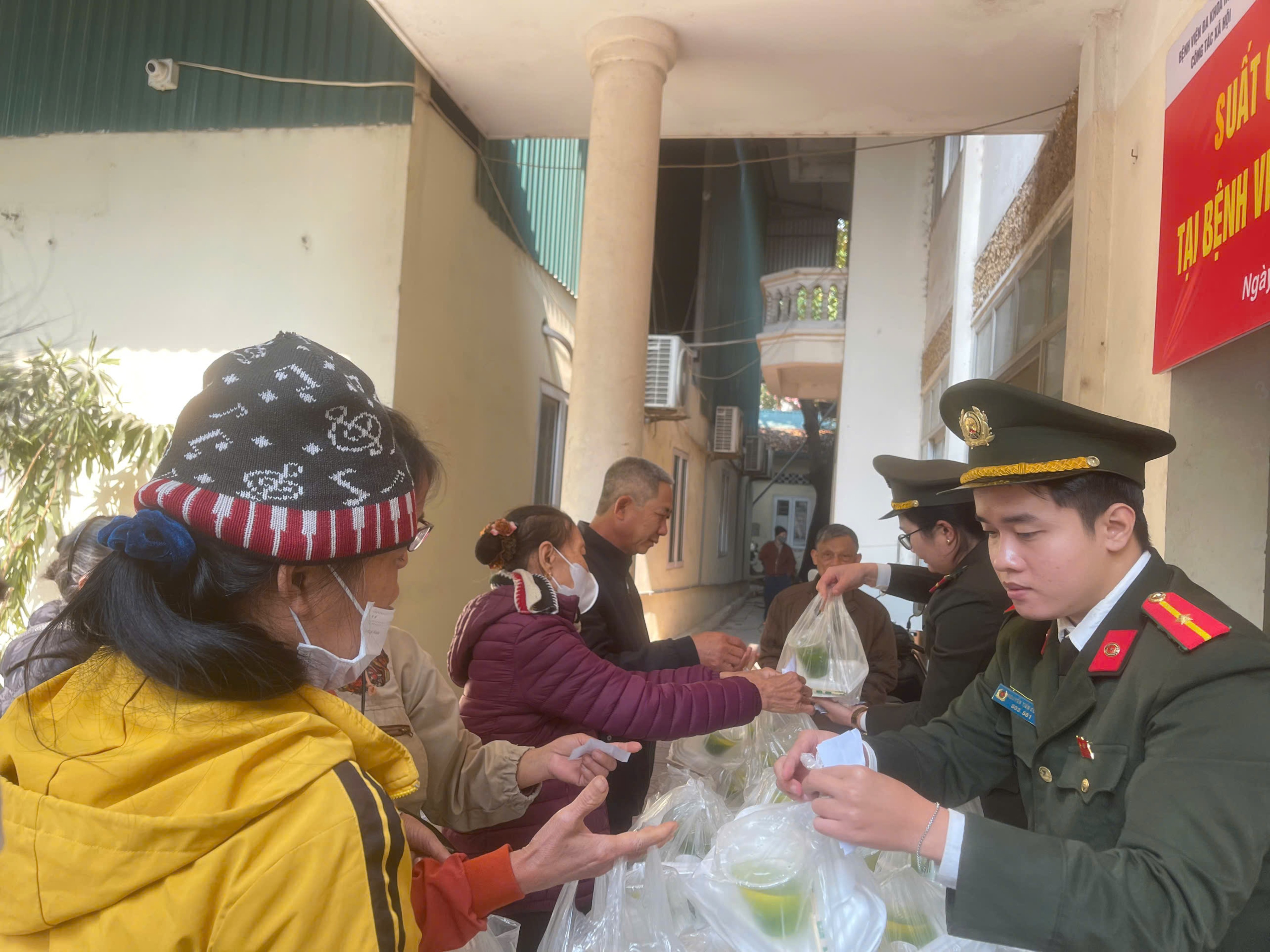 Xã Hoài Đức: Ấm nghĩa tình quân - dân - ảnh 2