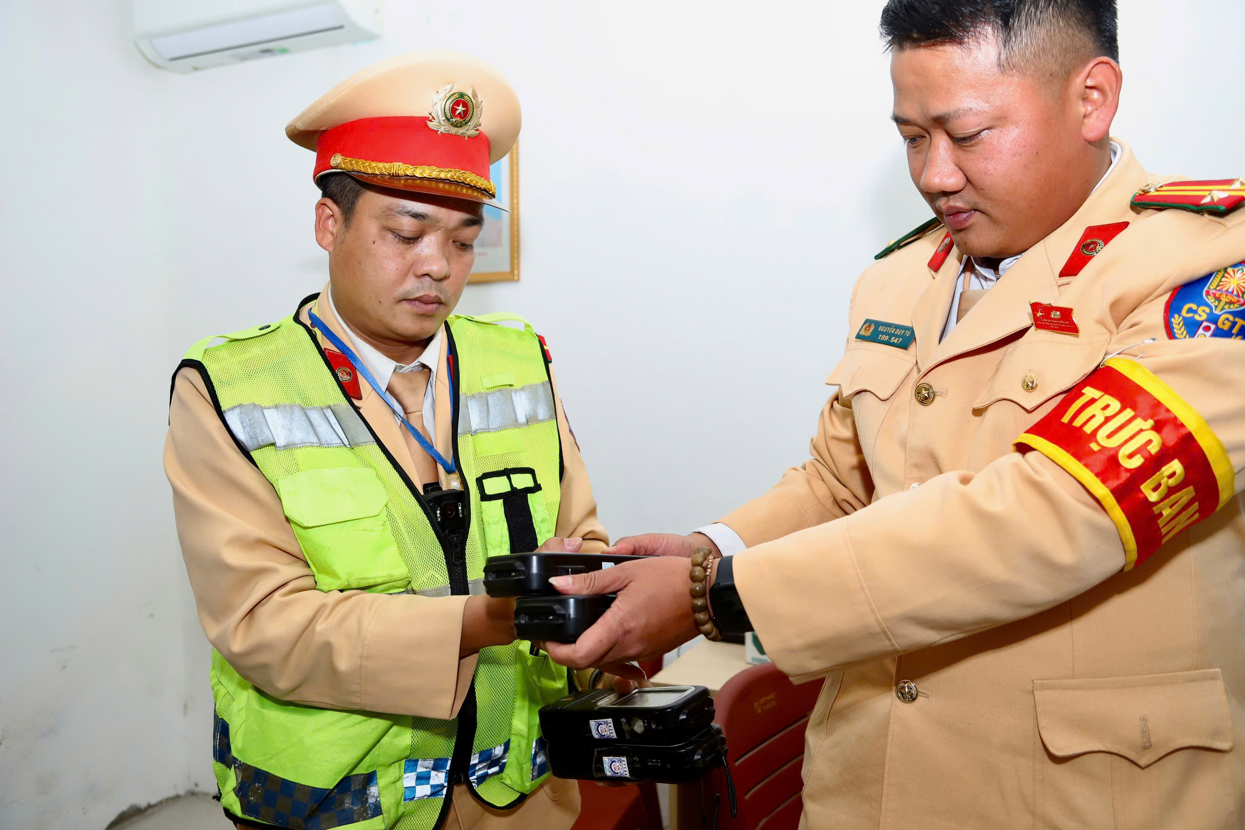 Tăng cường tuần tra, kiểm soát, đảm bảo an toàn Đại hội đại biểu toàn quốc lần thứ XIV của Đảng - ảnh 2