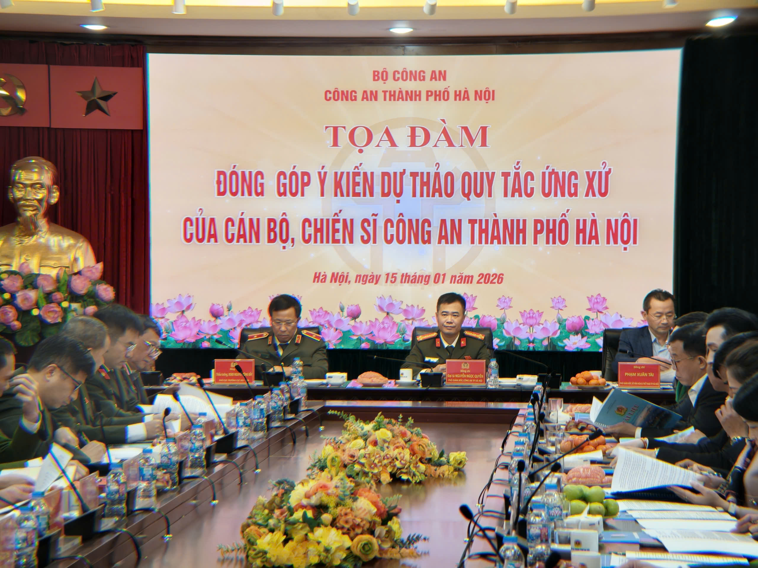 Góp ý hoàn thiện Quy tắc ứng xử, xây dựng hình ảnh Công an Thủ đô chính quy, hiện đại - ảnh 2