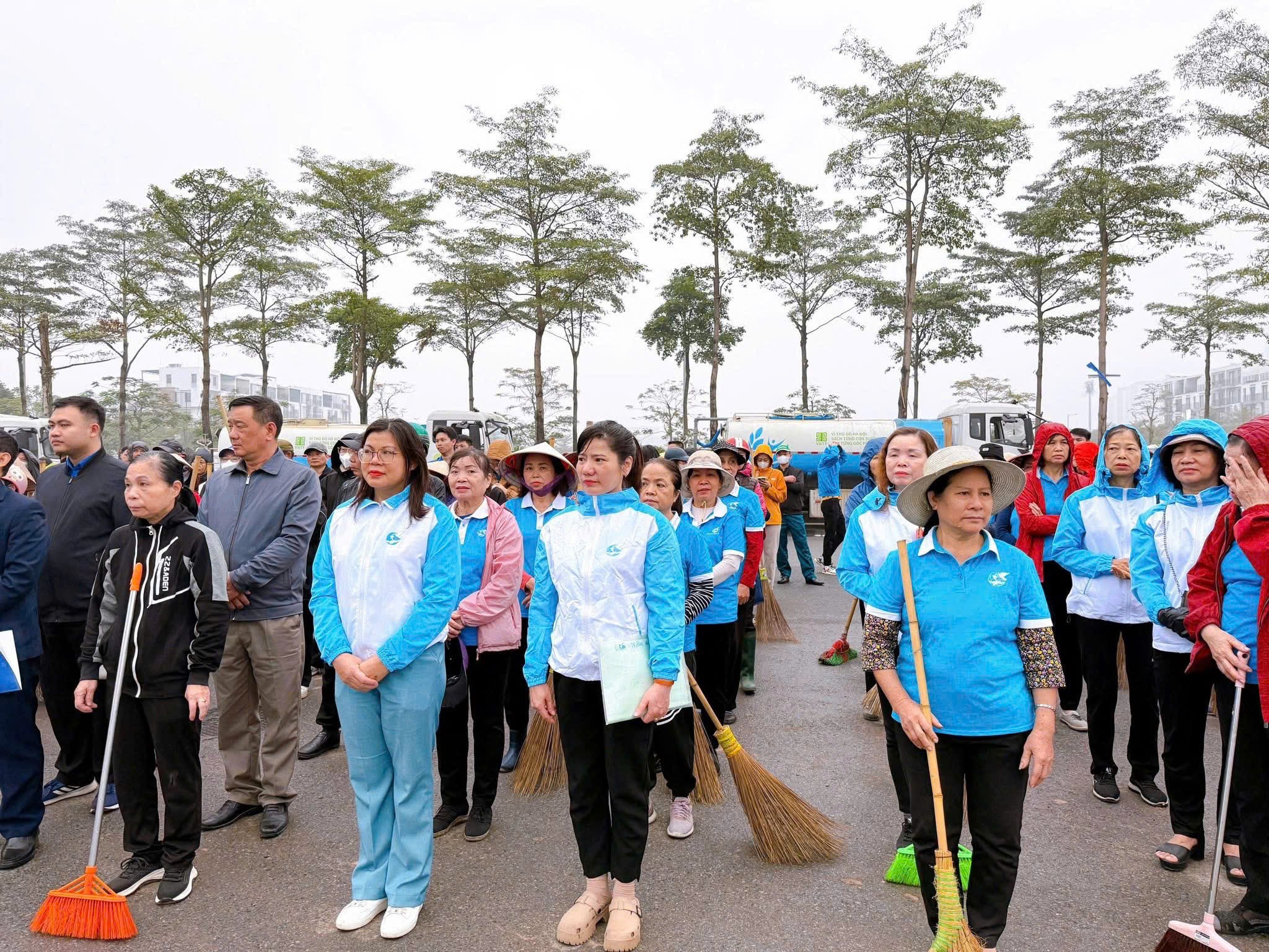Phường Thanh Liệt ra quân vệ sinh môi trường, xây dựng đô thị xanh – sạch – đẹp  - ảnh 6