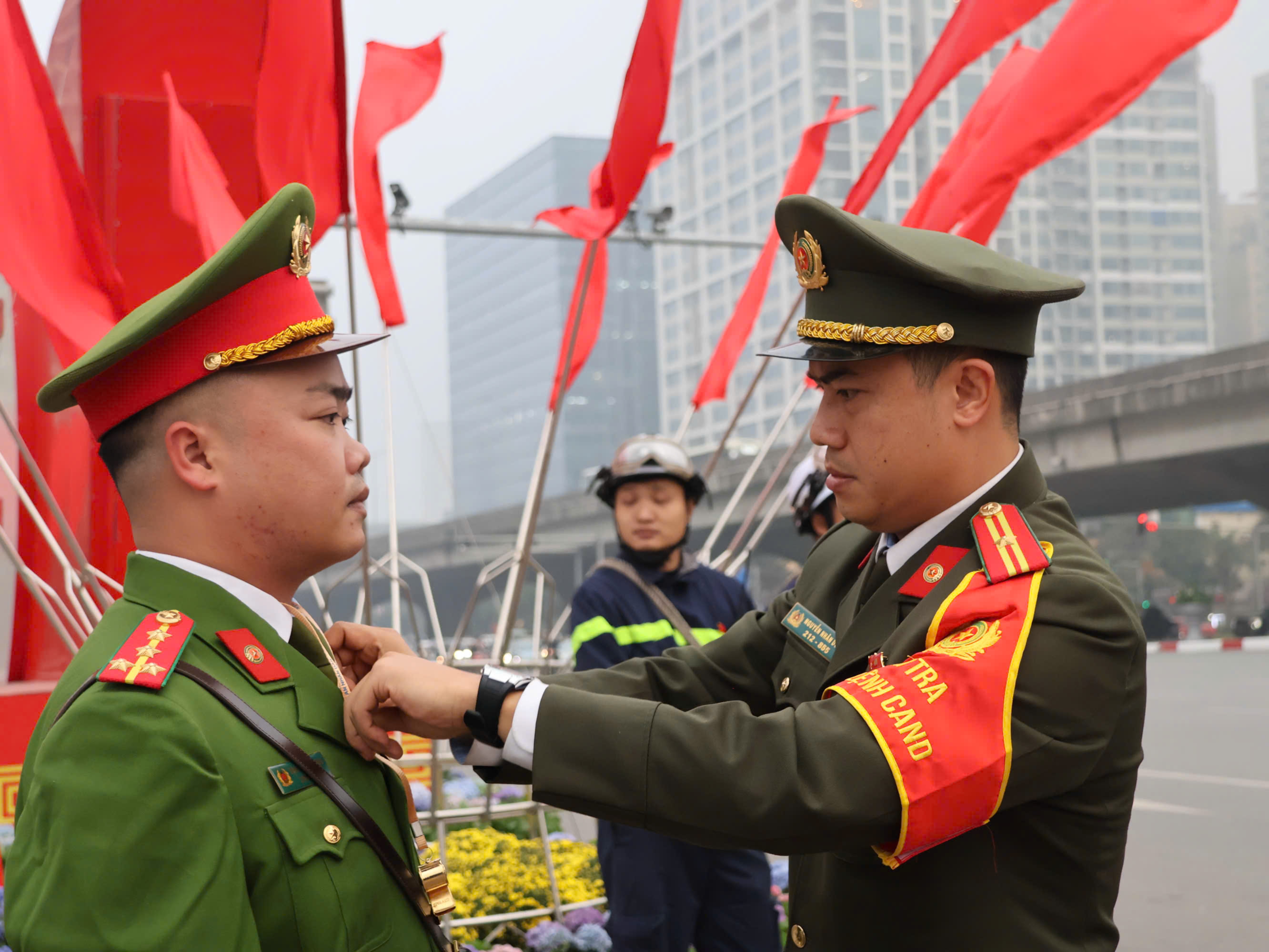 Hà Nội: Giao thông thông suốt, an ninh trật tự được giữ vững phục vụ Đại hội XIV của Đảng - ảnh 8