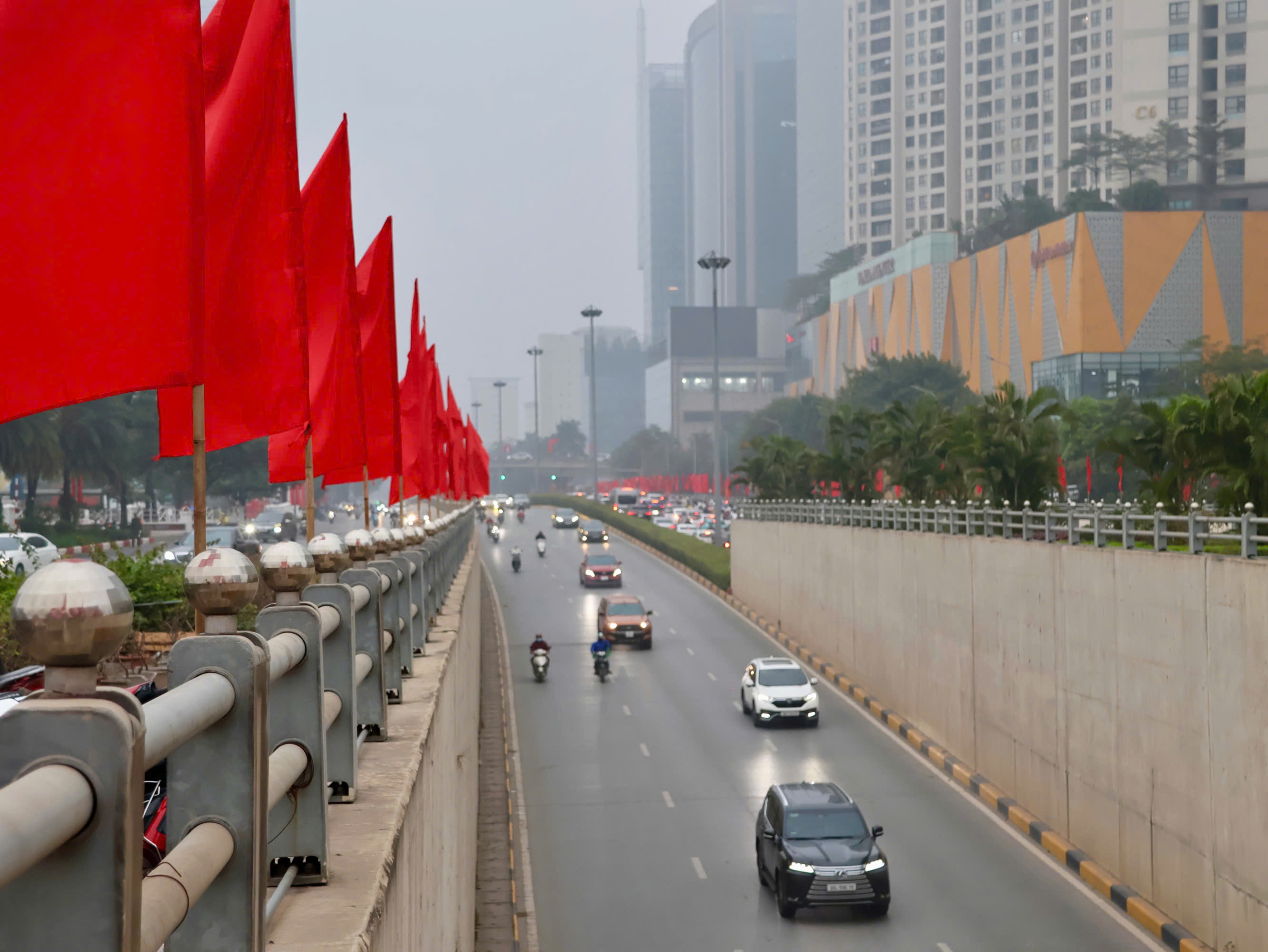 Hà Nội: Giao thông thông suốt, an ninh trật tự được giữ vững phục vụ Đại hội XIV của Đảng - ảnh 5