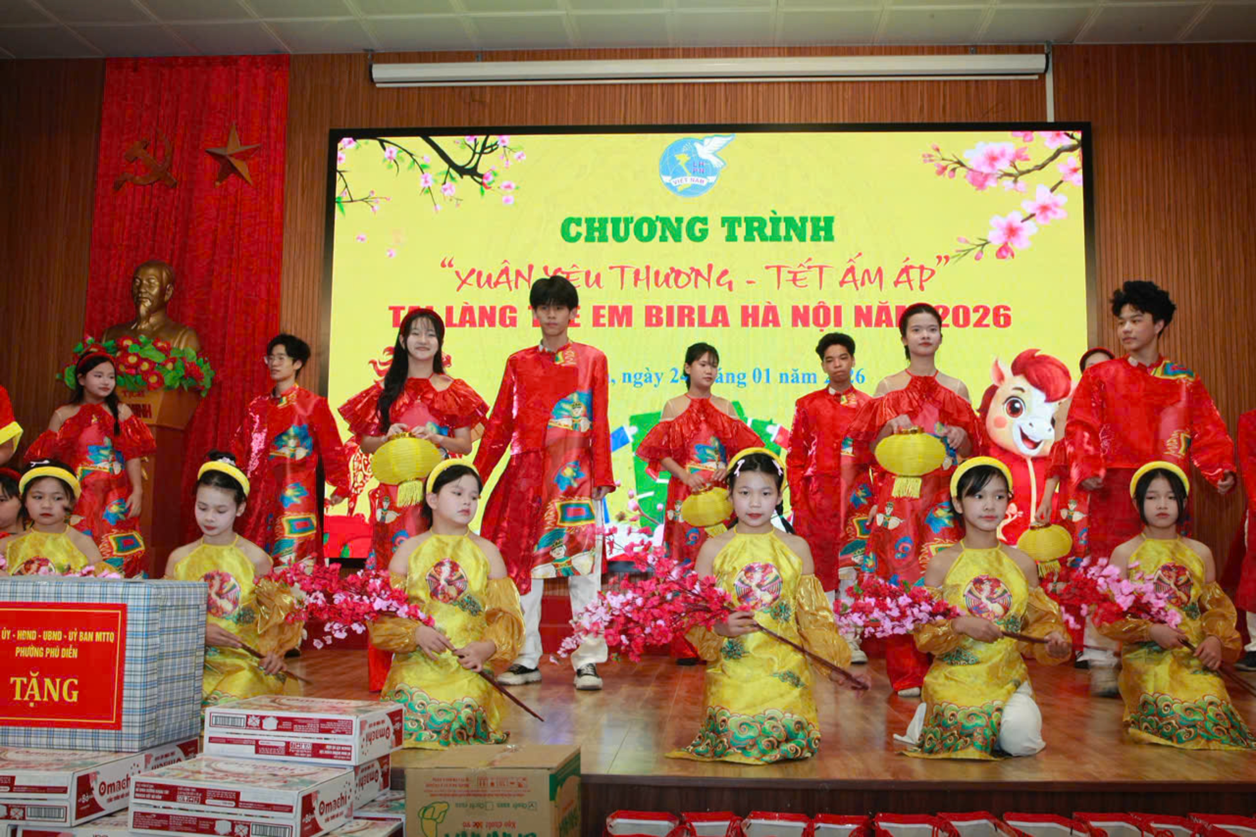 Mang “Xuân yêu thương – Tết ấm áp” đến Làng trẻ em Birla Hà Nội - ảnh 2