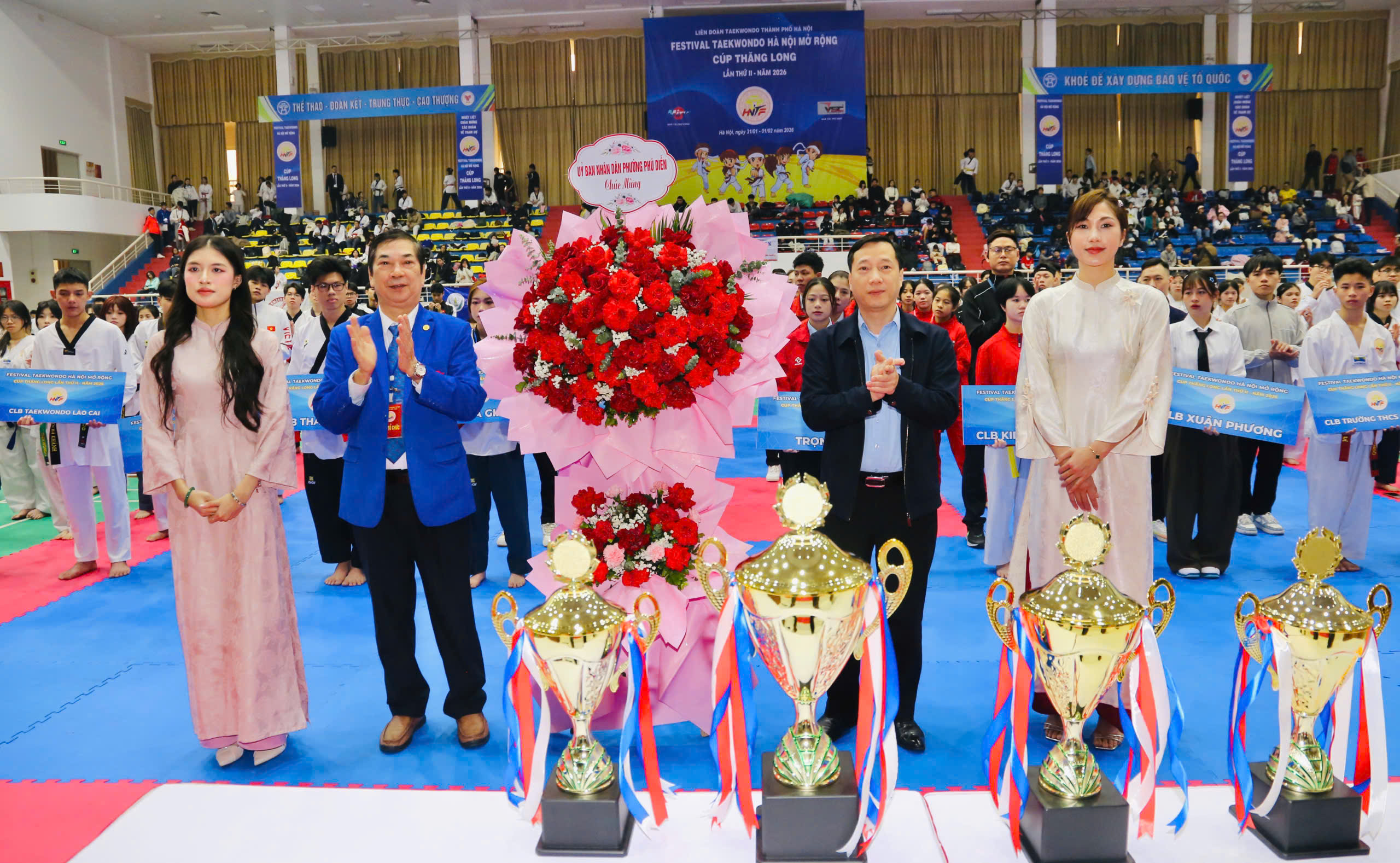  Sức hút kỷ lục của sân chơi xã hội hoá - ảnh 3