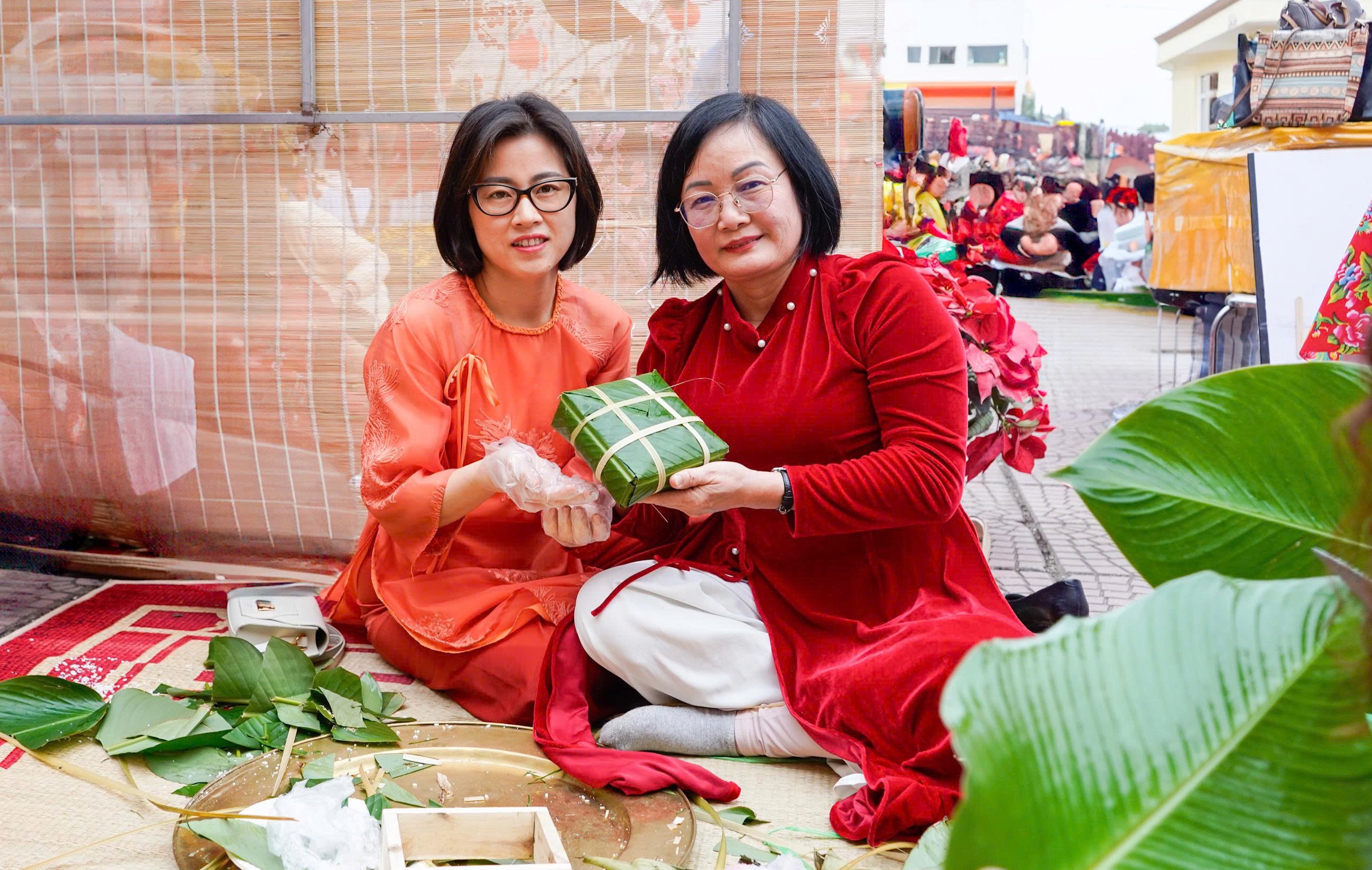 Phường Đông Ngạc: “Tết sum vầy - Xuân ơn Đảng” lan tỏa yêu thương - ảnh 12
