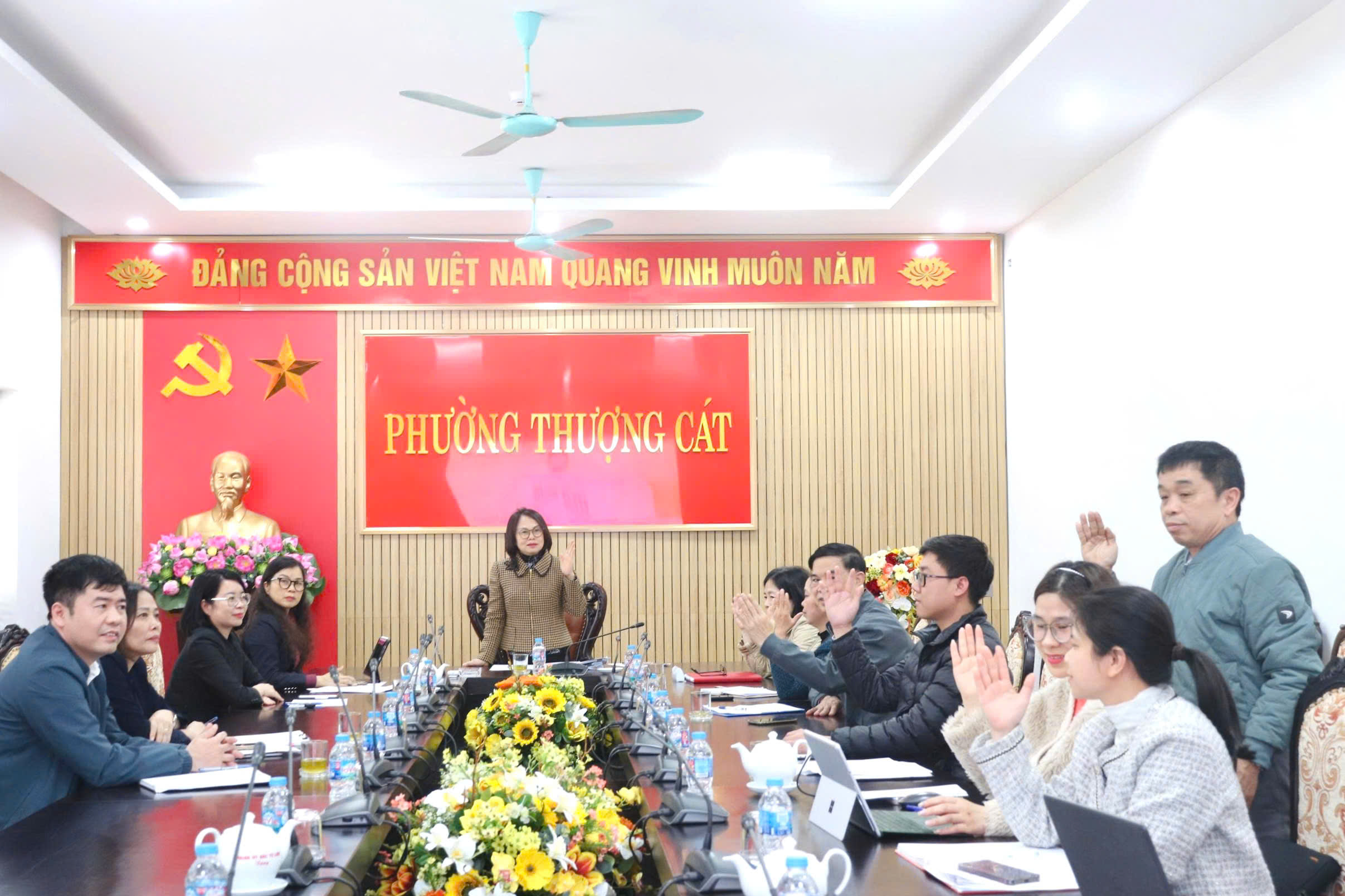 Hiệp thương thống nhất danh sách sơ bộ 33 người ứng cử đại biểu Hội đồng nhân dân phường Thượng Cát - ảnh 3