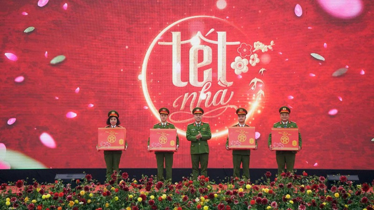 Công an Hà Nội mang “Tết Nhà” đến với các học viên cai nghiện ma túy - ảnh 5