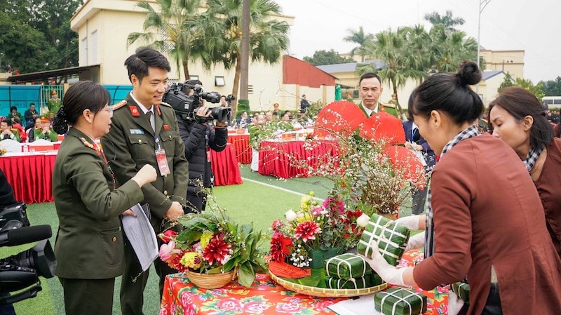 Công an Hà Nội mang “Tết Nhà” đến với các học viên cai nghiện ma túy - ảnh 6