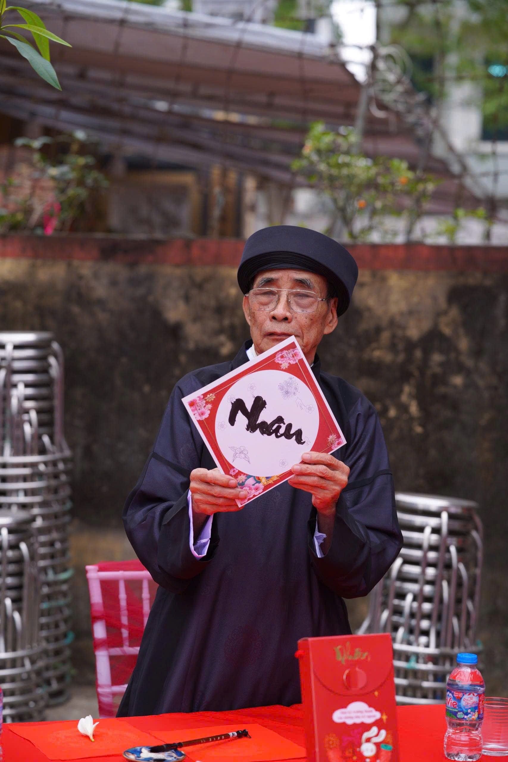 Rộn ràng Lễ khai bút đầu Xuân Bính Ngọ 2026 tại đình làng Đại Lan - ảnh 2