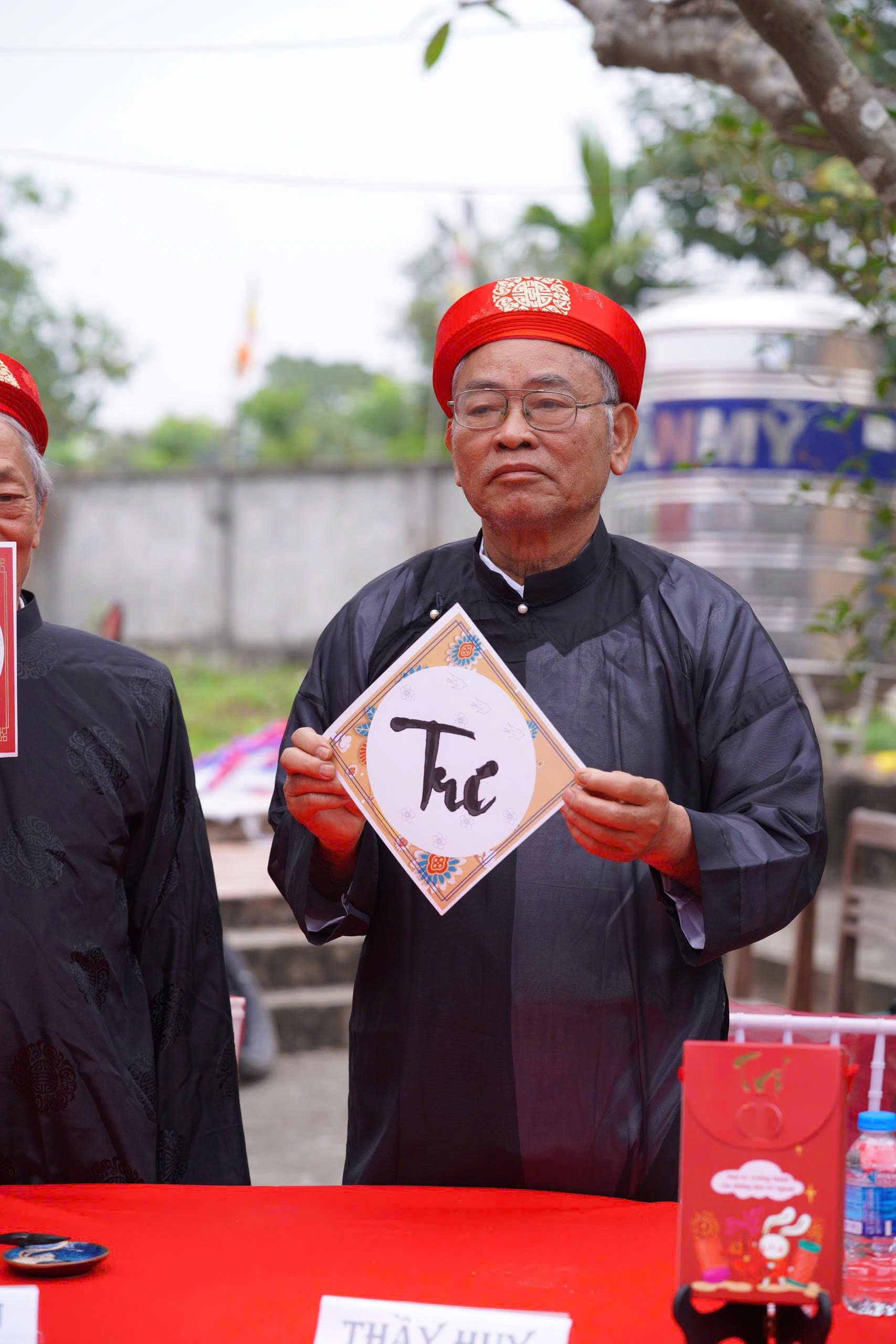 Rộn ràng Lễ khai bút đầu Xuân Bính Ngọ 2026 tại đình làng Đại Lan - ảnh 5