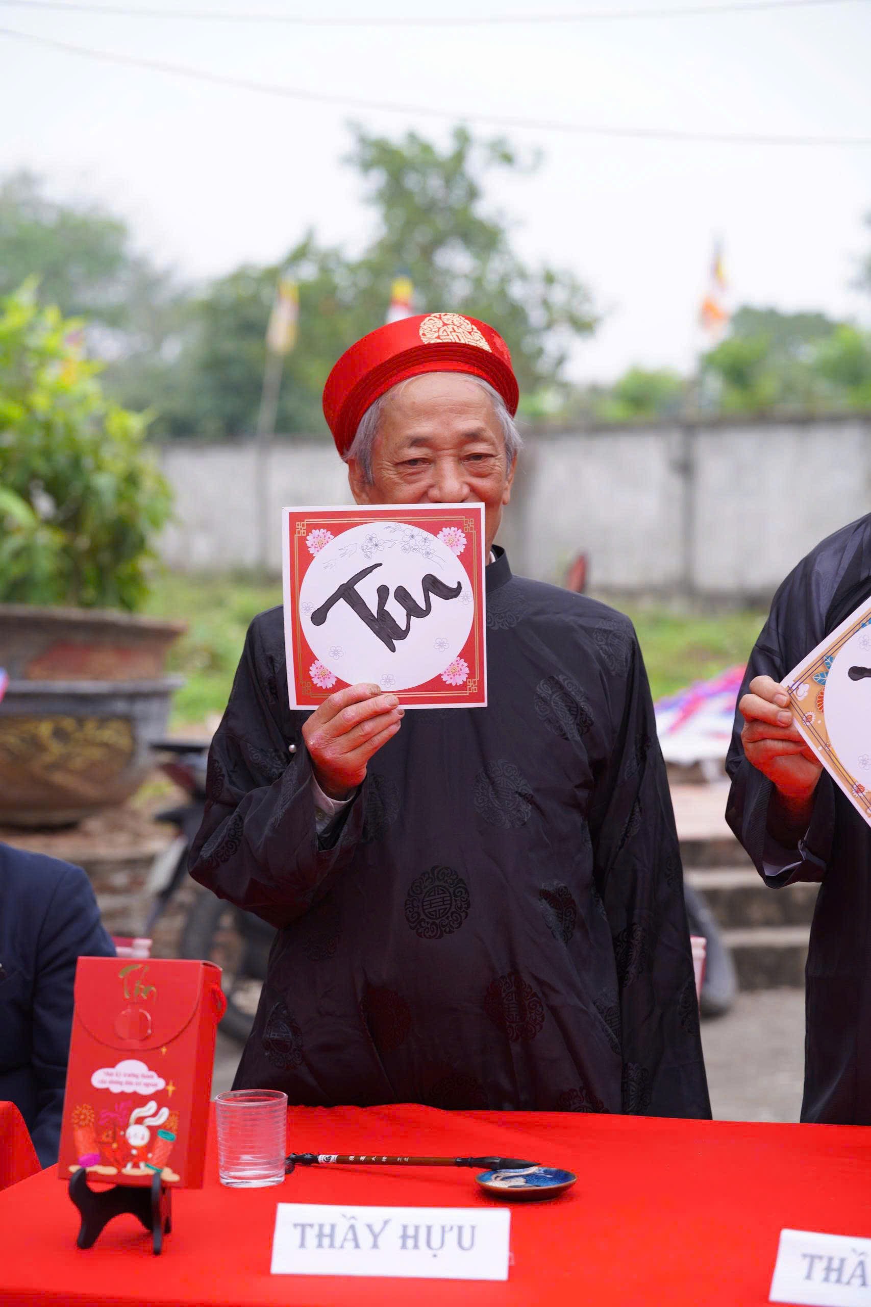 Rộn ràng Lễ khai bút đầu Xuân Bính Ngọ 2026 tại đình làng Đại Lan - ảnh 6