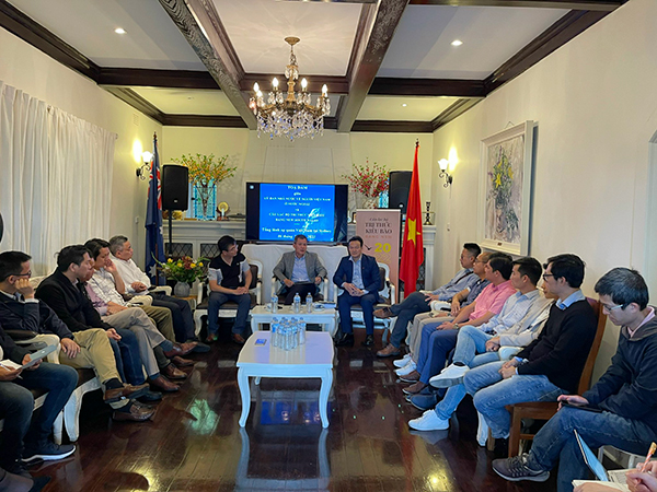 Đổi mới phương thức lãnh đạo của Đảng đối với các hội đoàn người Việt Nam ở nước ngoài - ảnh 4