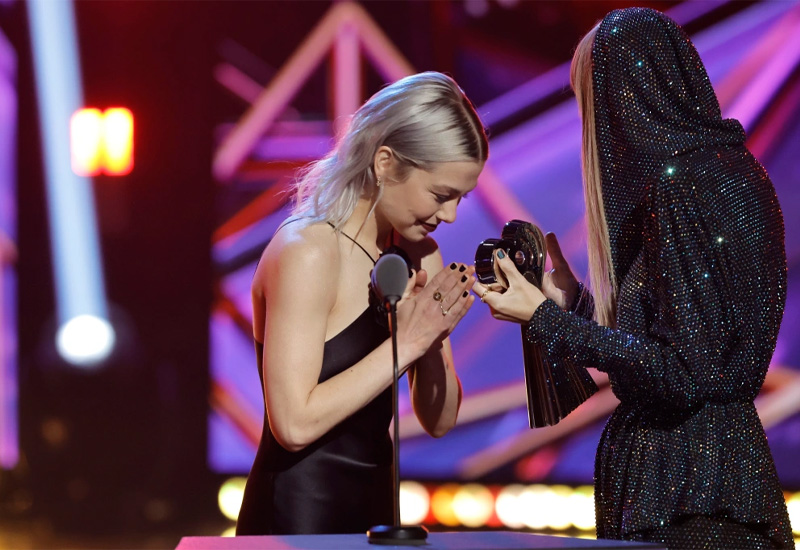 Taylor Swift bội thu ở Giải thưởng âm nhạc iHeartRadio 2023 - ảnh 2