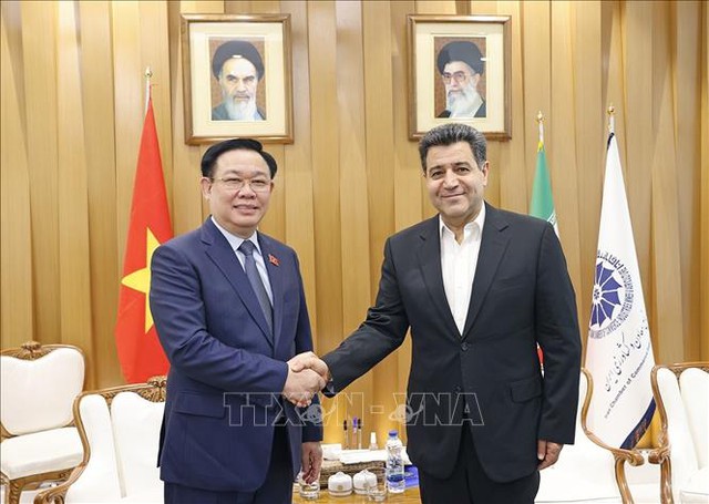 Chủ tịch Quốc hội dự Diễn đàn chính sách, pháp luật thúc đẩy hợp tác kinh tế, thương mại, đầu tư Việt Nam-Iran - Ảnh 3. Chủ tịch Quốc hội dự Diễn đàn chính sách, pháp luật thúc đẩy hợp tác kinh tế, thương mại, đầu tư Việt Nam-Iran - Ảnh 3.