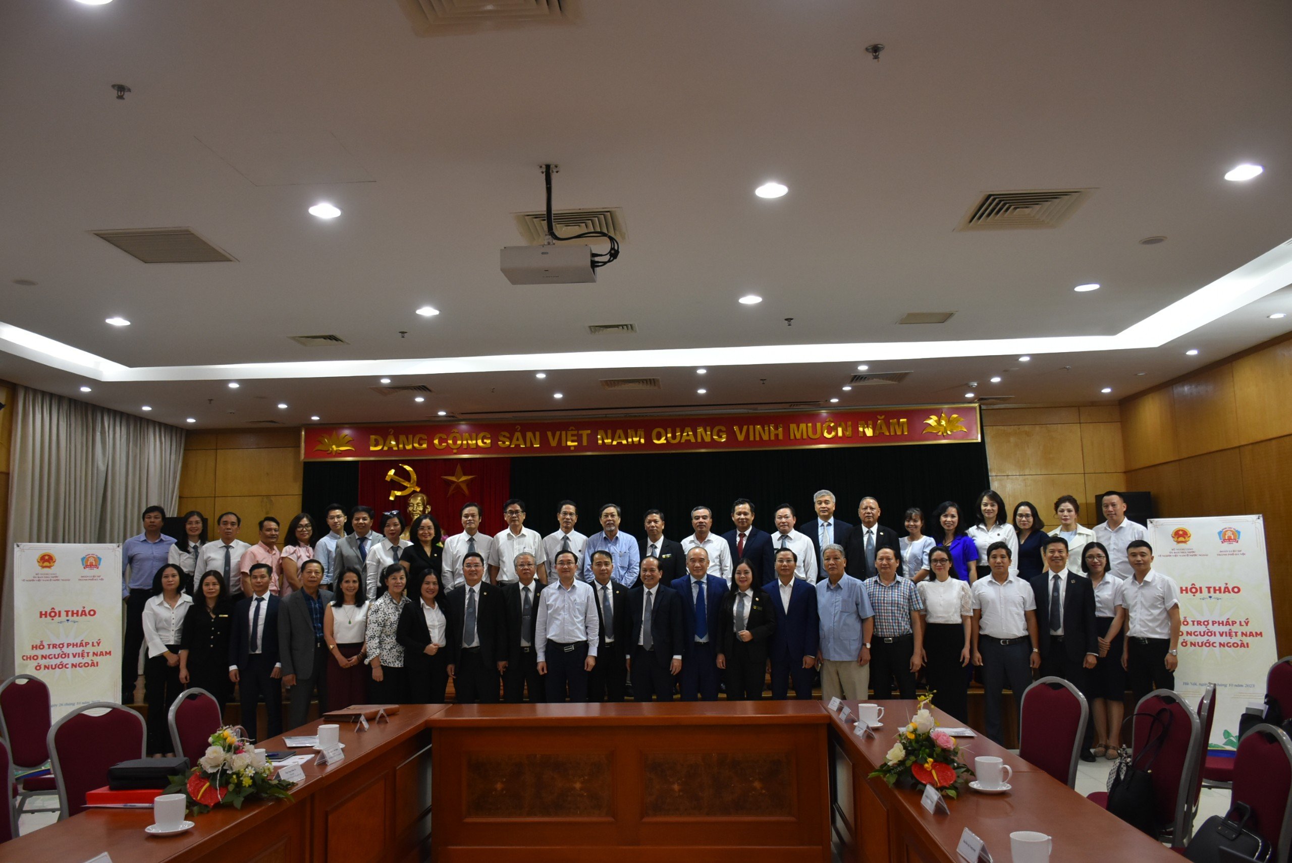 Góp ý hình thành cơ chế hỗ trợ pháp lý cho người Việt Nam ở nước ngoài - ảnh 4