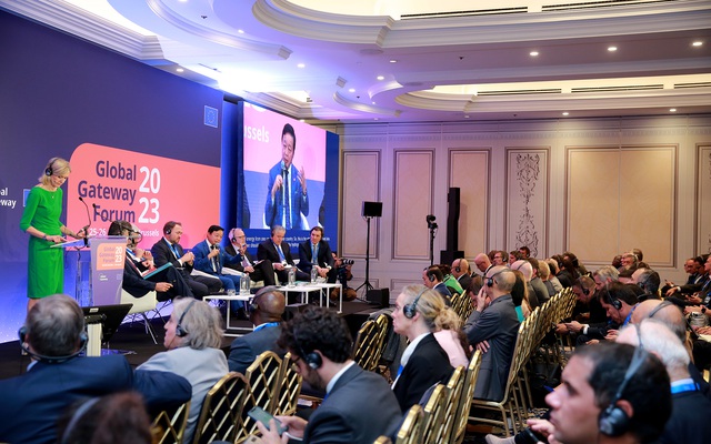 Hợp tác, cùng hành động để vượt qua thách thức biến đổi khí hậu - Ảnh 3. Hợp tác, cùng hành động để vượt qua thách thức biến đổi khí hậu - Ảnh 3.