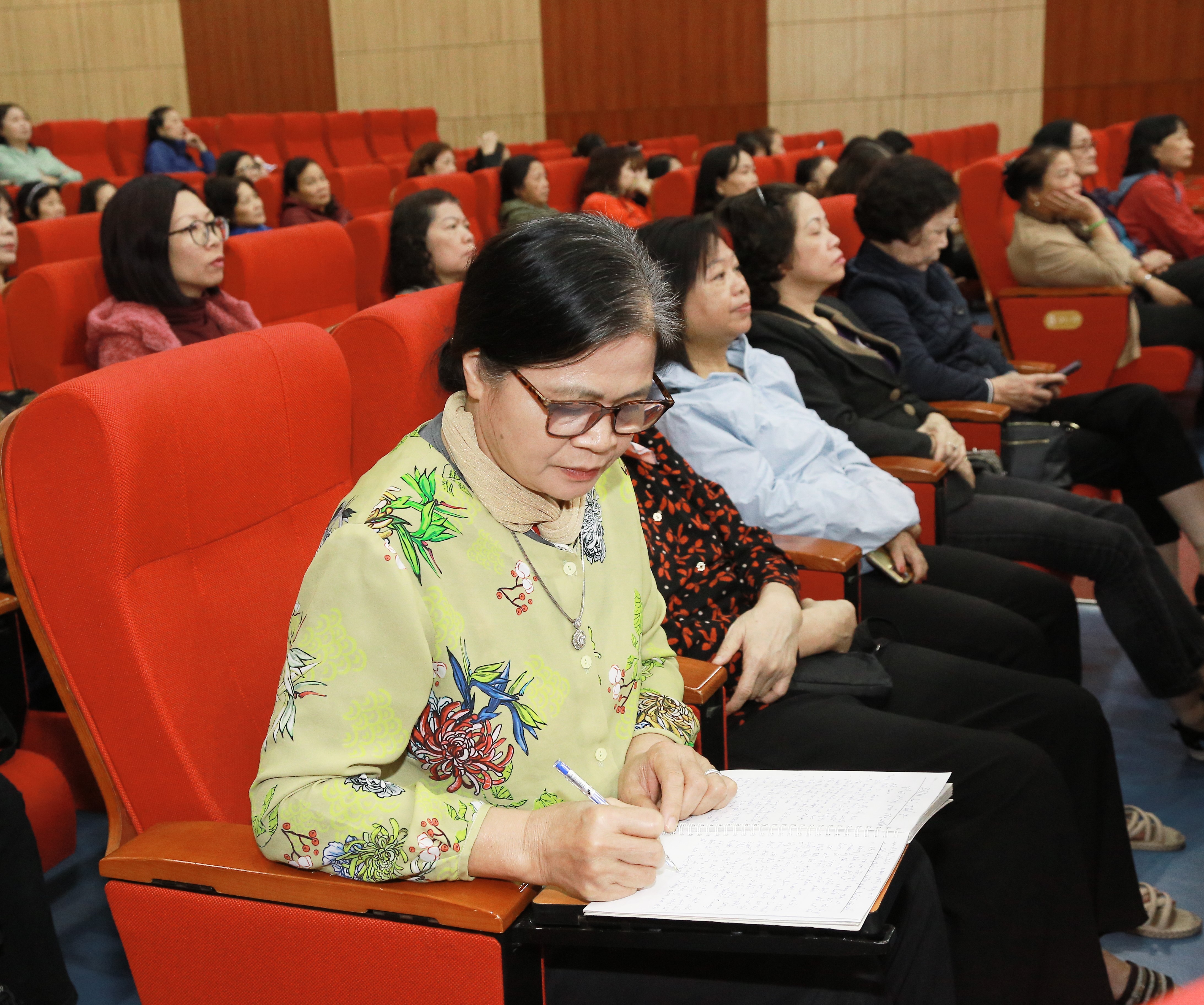Triển khai hoạt động phòng, chống HIV/AIDS cho phụ nữ - ảnh 2