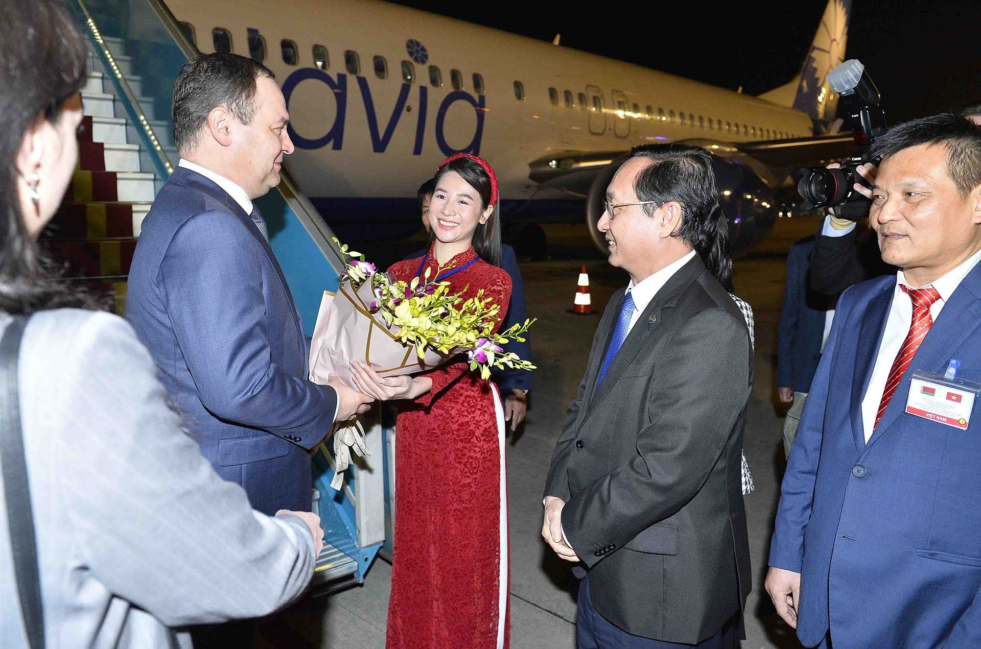 Thủ tướng Belarus bắt đầu chuyến thăm chính thức Việt Nam - ảnh 2