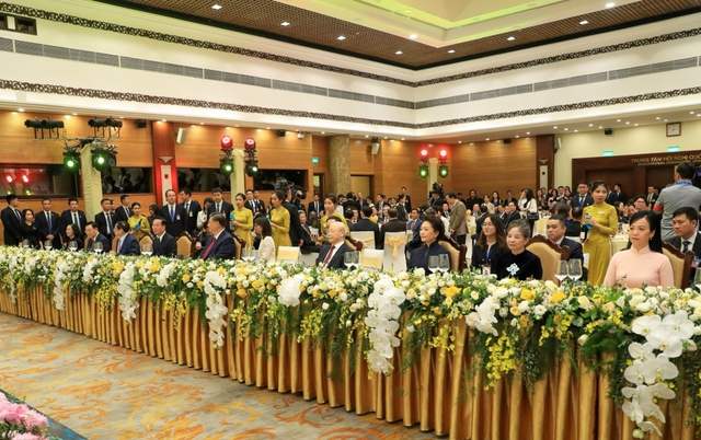 Chiêu đãi trọng thể chào mừng Tổng Bí thư, Chủ tịch nước Trung Quốc và Phu nhân- Ảnh 4. Chiêu đãi trọng thể chào mừng Tổng Bí thư, Chủ tịch nước Trung Quốc và Phu nhân- Ảnh 4.