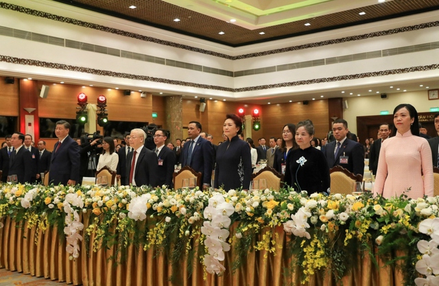 Chiêu đãi trọng thể chào mừng Tổng Bí thư, Chủ tịch nước Trung Quốc và Phu nhân- Ảnh 3. Chiêu đãi trọng thể chào mừng Tổng Bí thư, Chủ tịch nước Trung Quốc và Phu nhân- Ảnh 3.